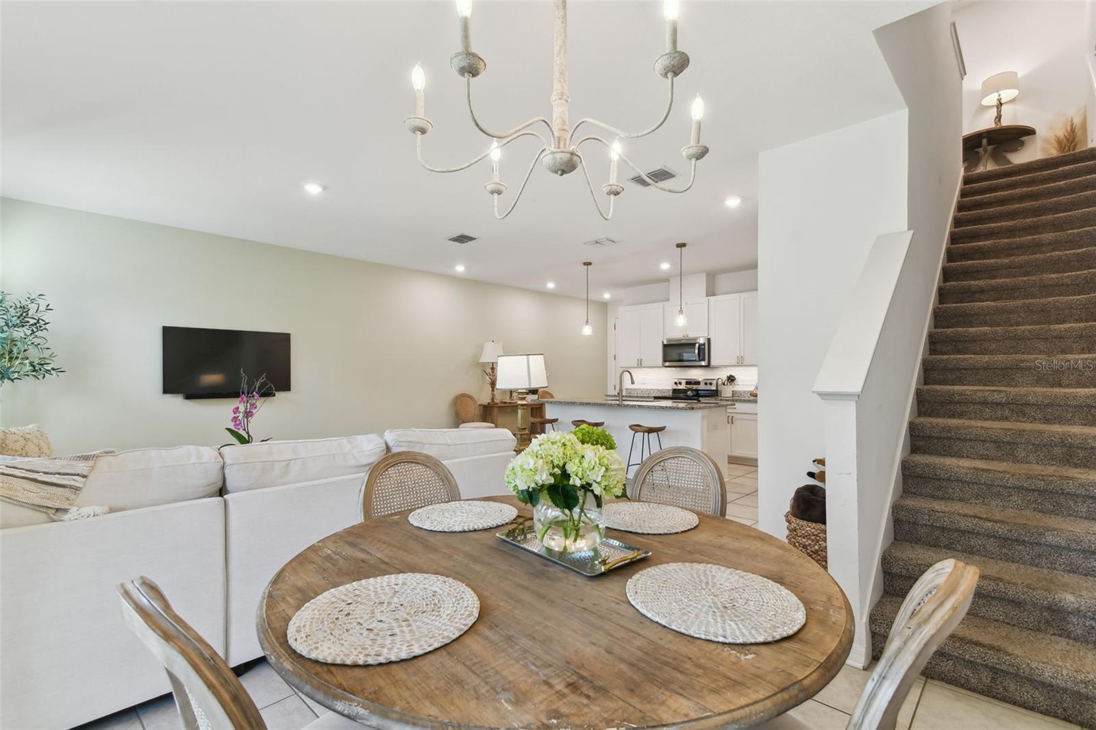 1018 ROSE BLOSSOM CT, TAMPA, FL, 33613