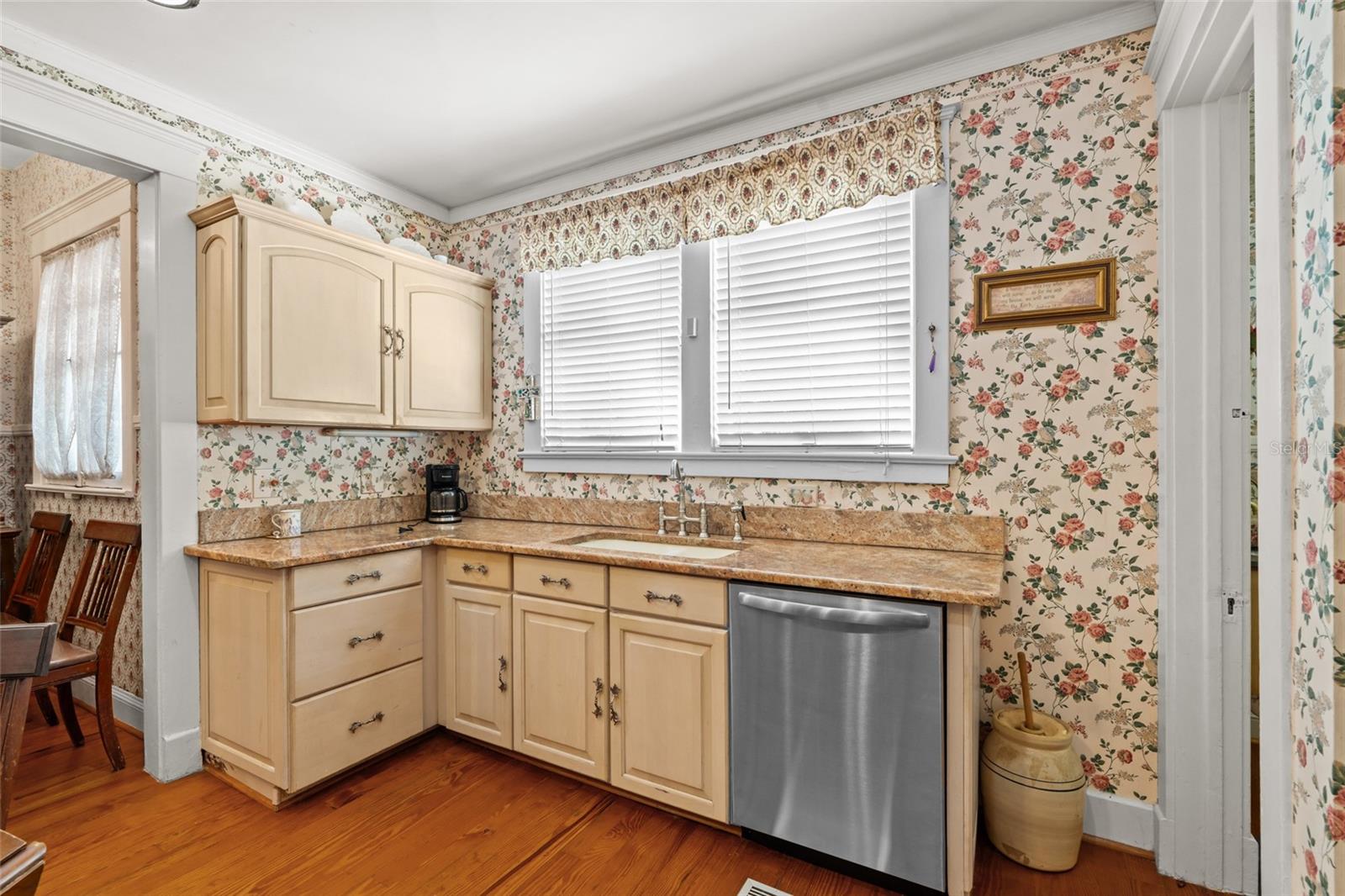3235 AVOCADO DR, FORT MYERS, FL, 33901