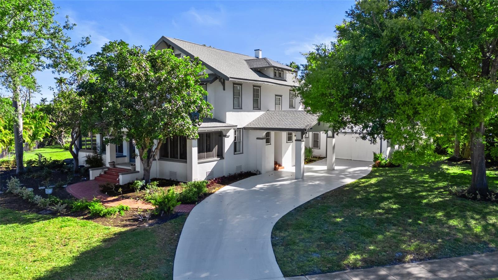 3235 AVOCADO DR, FORT MYERS, FL, 33901
