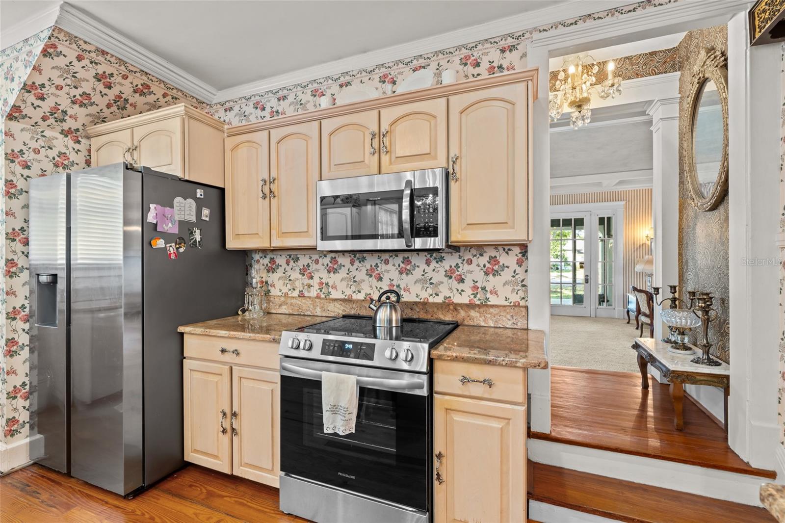 3235 AVOCADO DR, FORT MYERS, FL, 33901