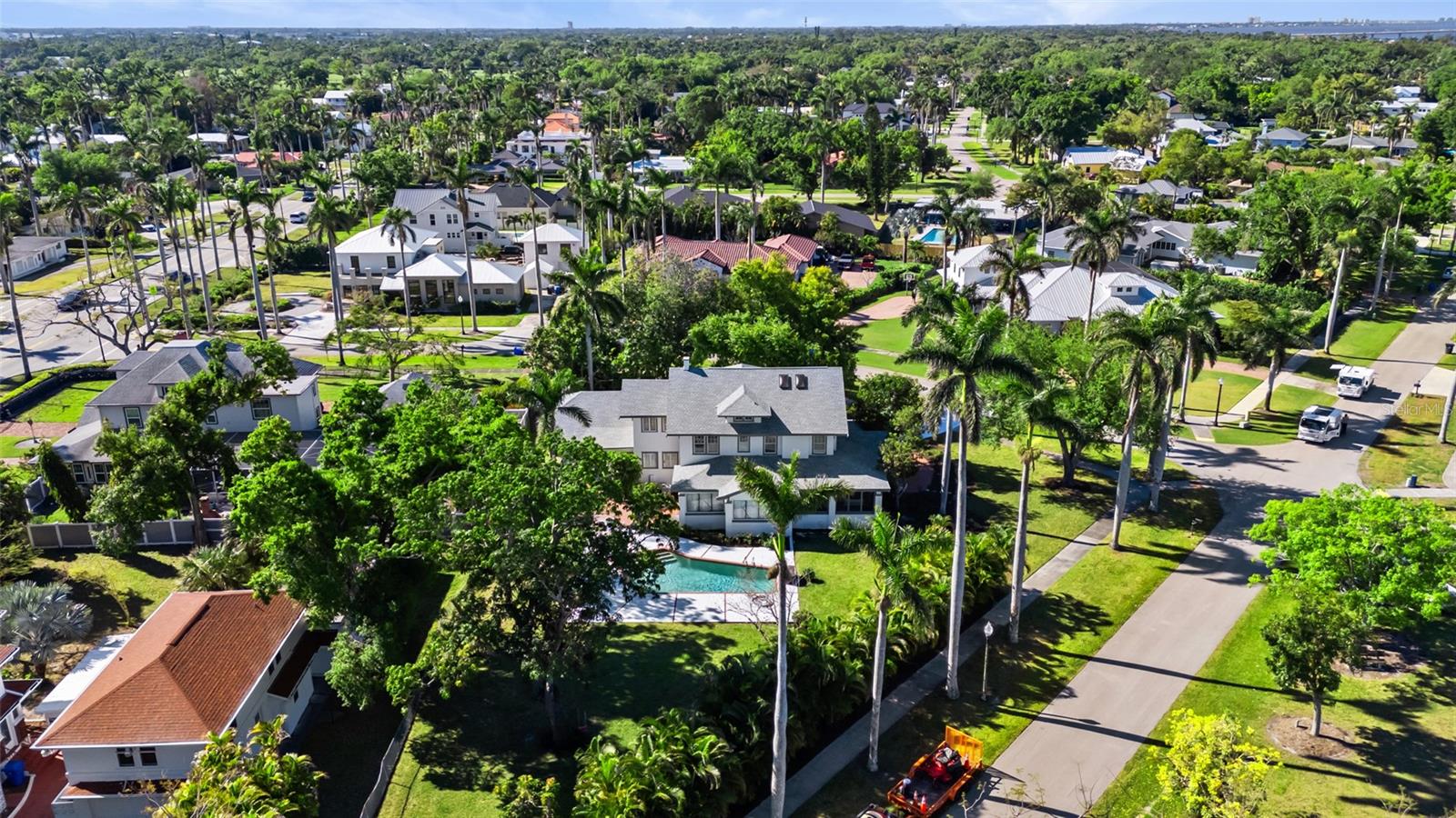 3235 AVOCADO DR, FORT MYERS, FL, 33901