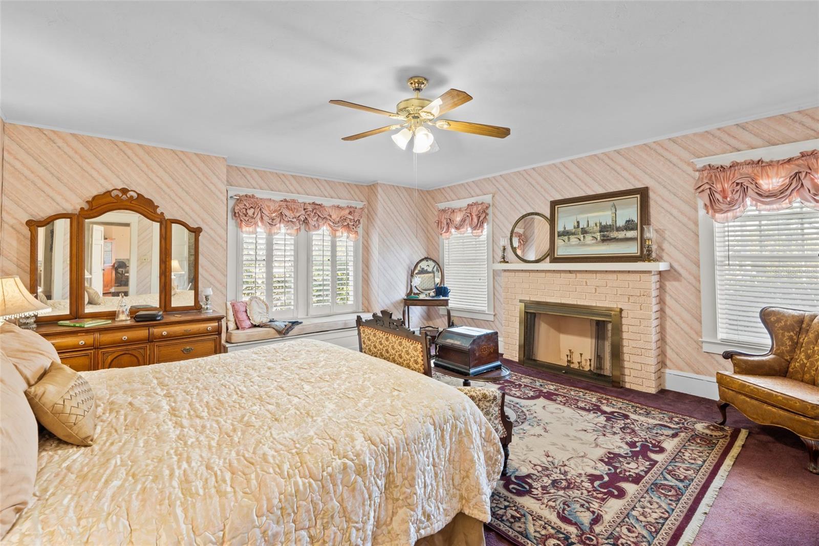 3235 AVOCADO DR, FORT MYERS, FL, 33901