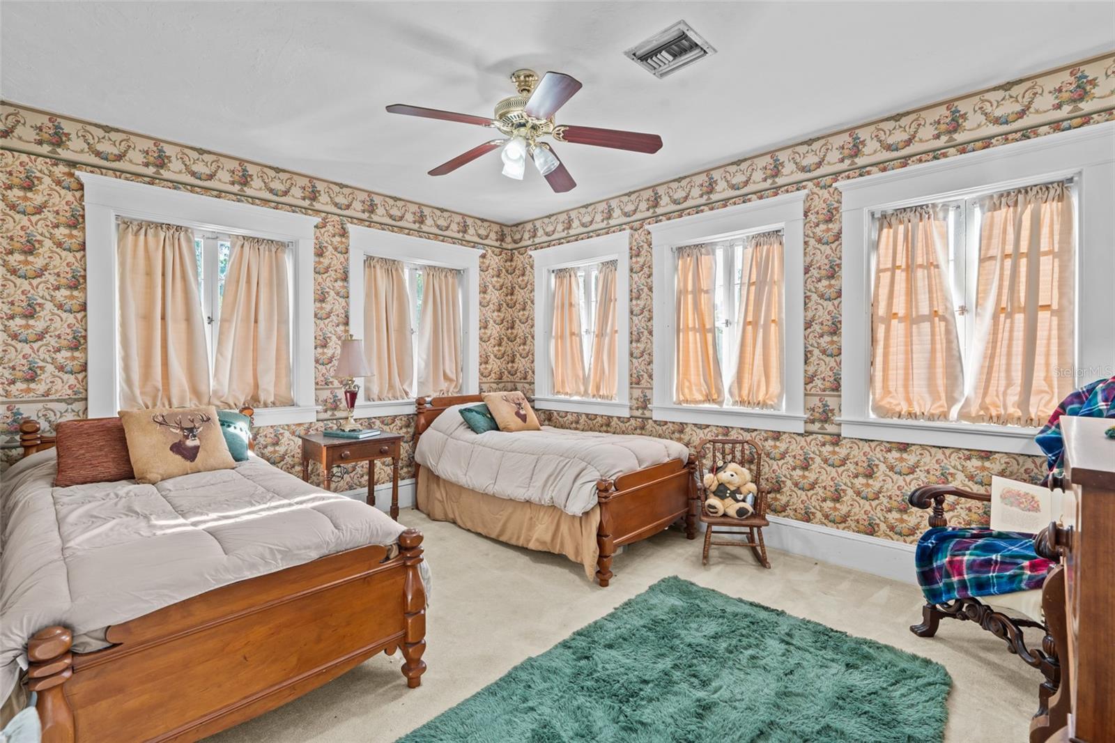 3235 AVOCADO DR, FORT MYERS, FL, 33901