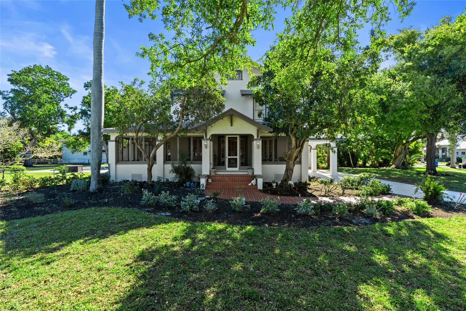 3235 AVOCADO DR, FORT MYERS, FL, 33901
