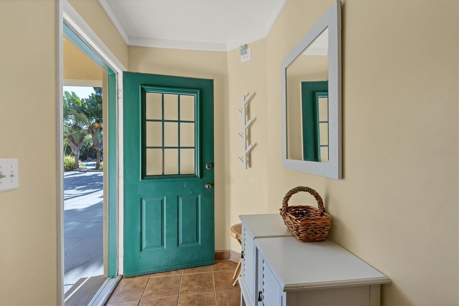 660 CEDARS CT, LONGBOAT KEY, FL, 34228