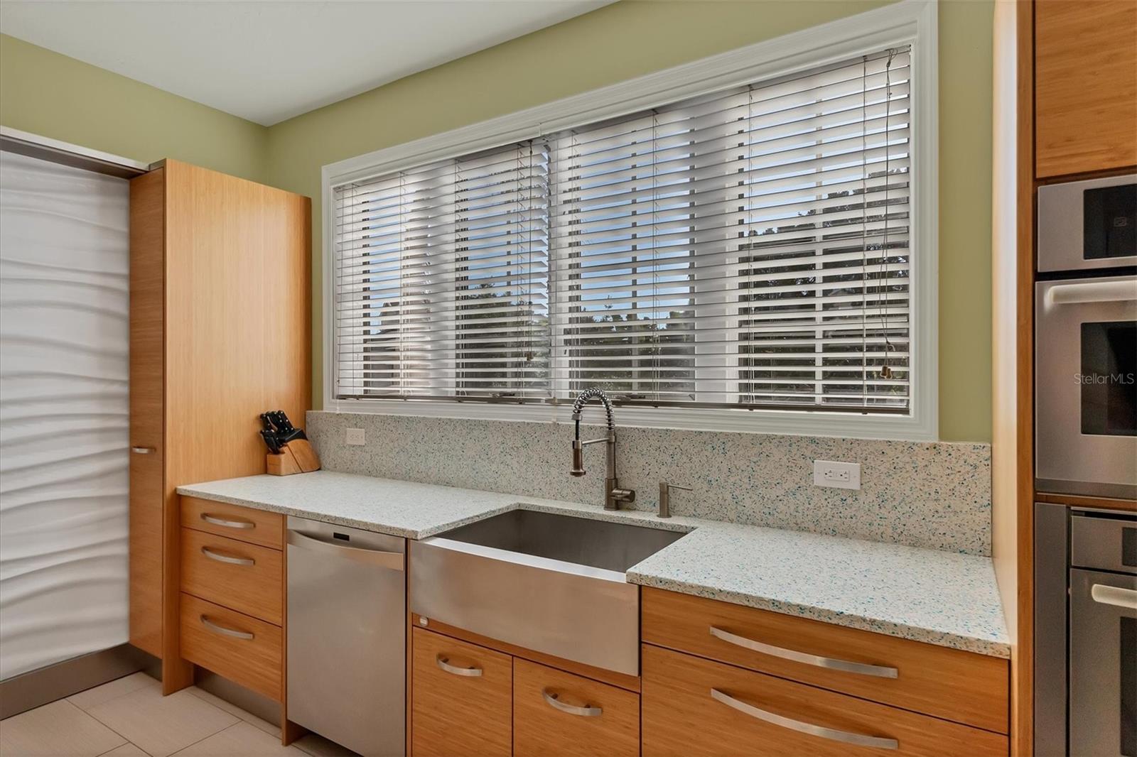 660 CEDARS CT, LONGBOAT KEY, FL, 34228