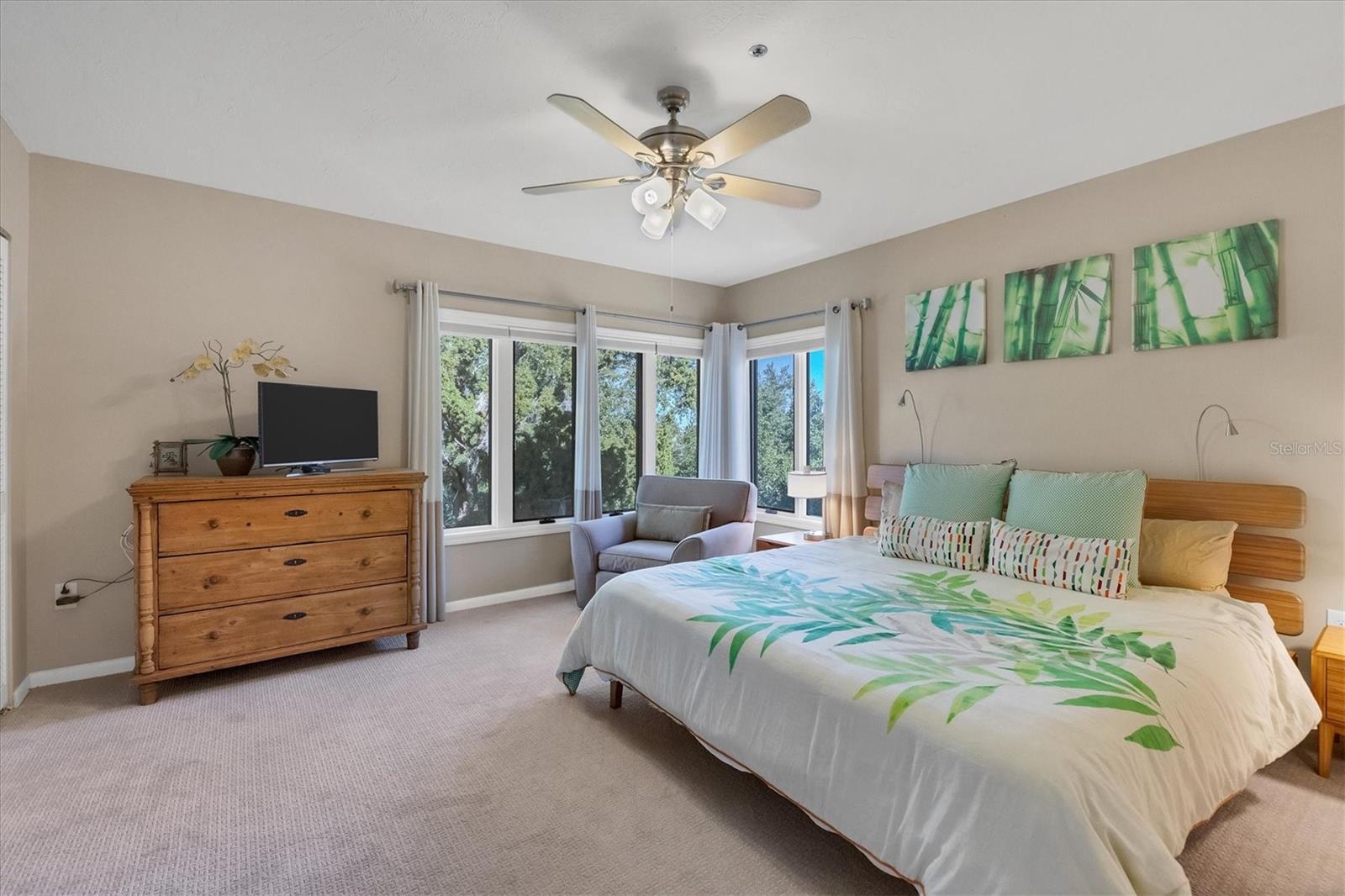 660 CEDARS CT, LONGBOAT KEY, FL, 34228