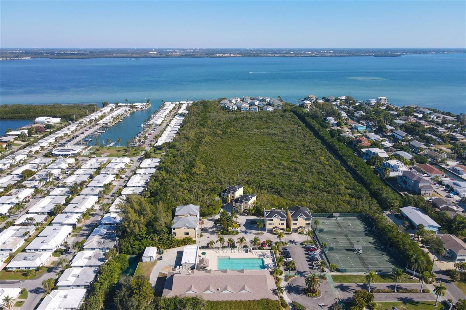 660 CEDARS CT, LONGBOAT KEY, FL, 34228