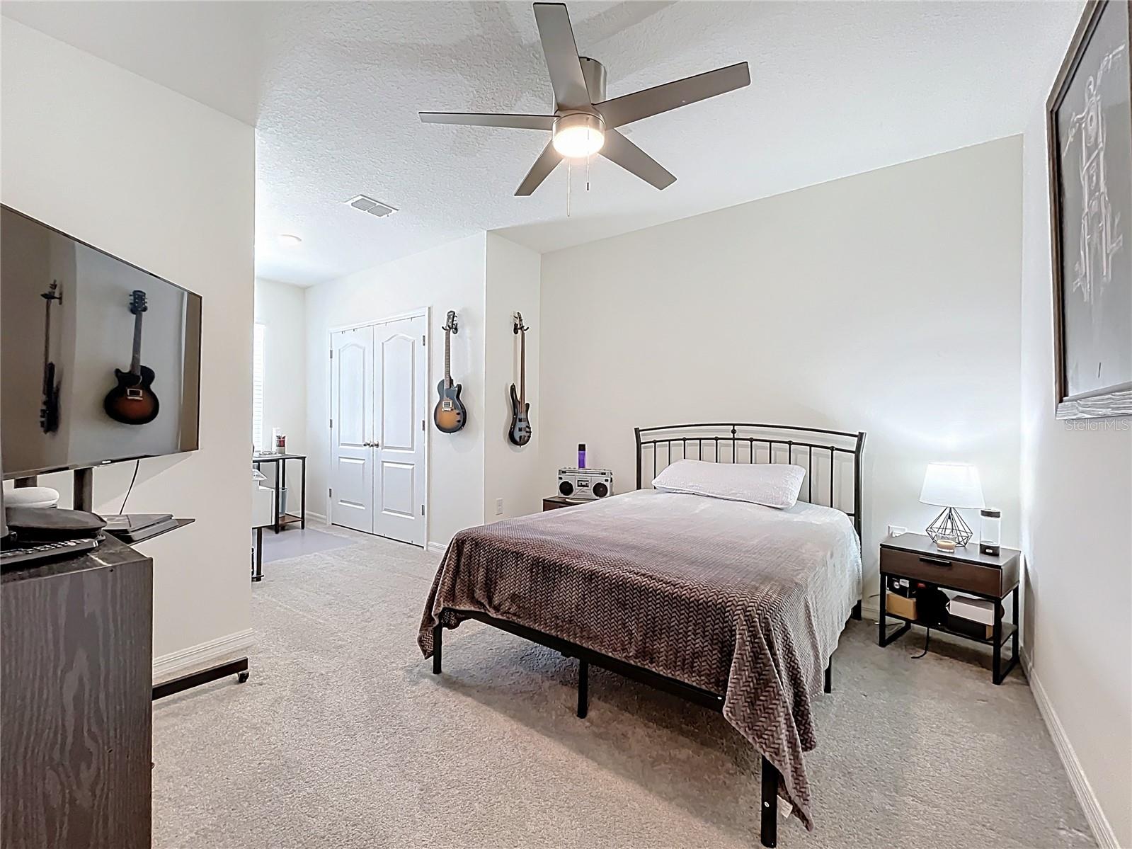 965 LIDO DR, HOWEY IN THE HILLS, FL, 34737