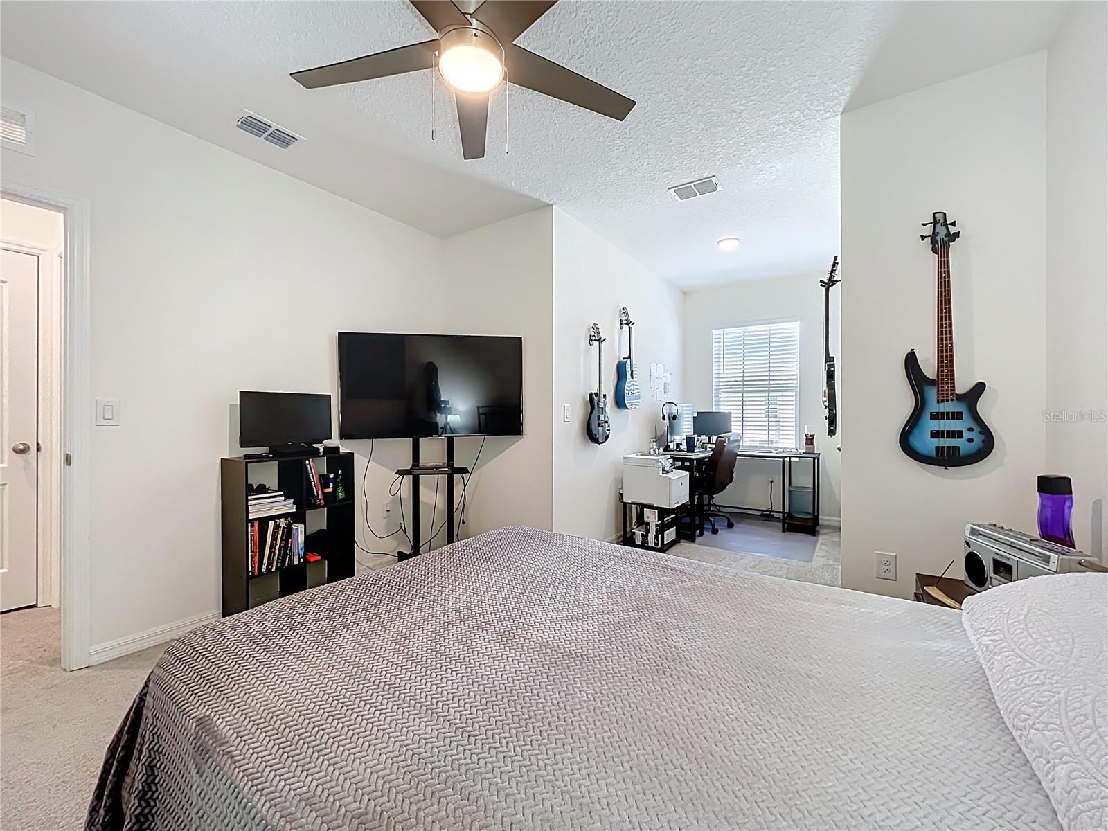 965 LIDO DR, HOWEY IN THE HILLS, FL, 34737