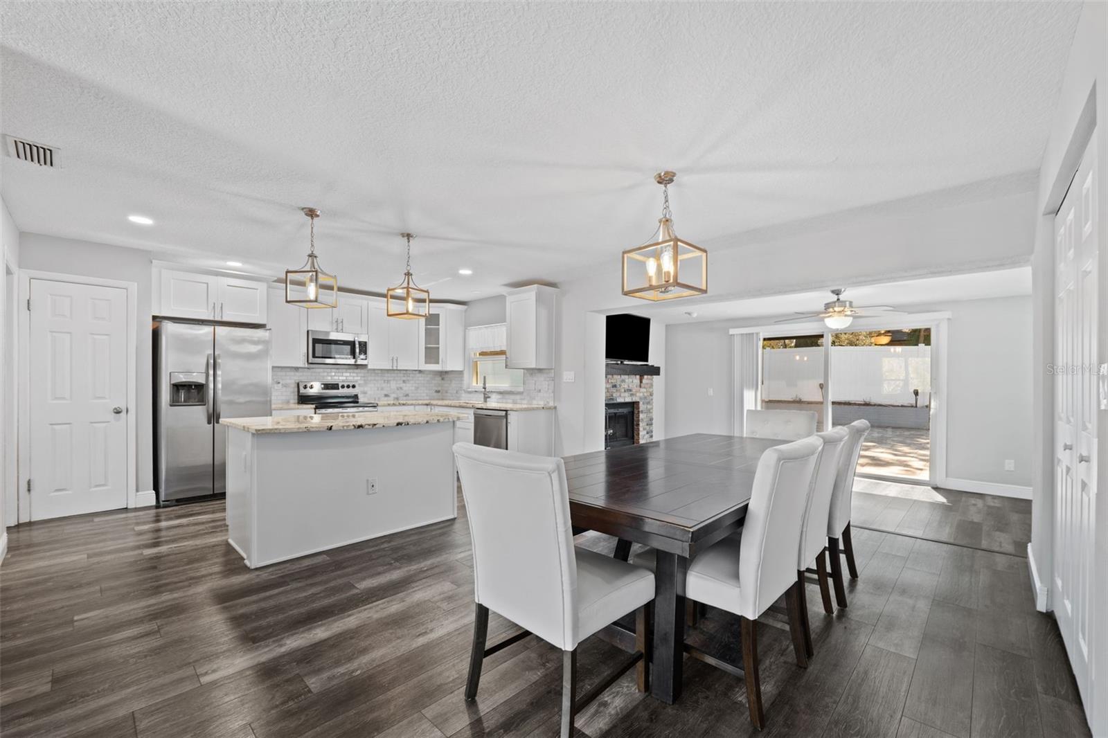 1247 HOLIDAY DR, TARPON SPRINGS, FL, 34689