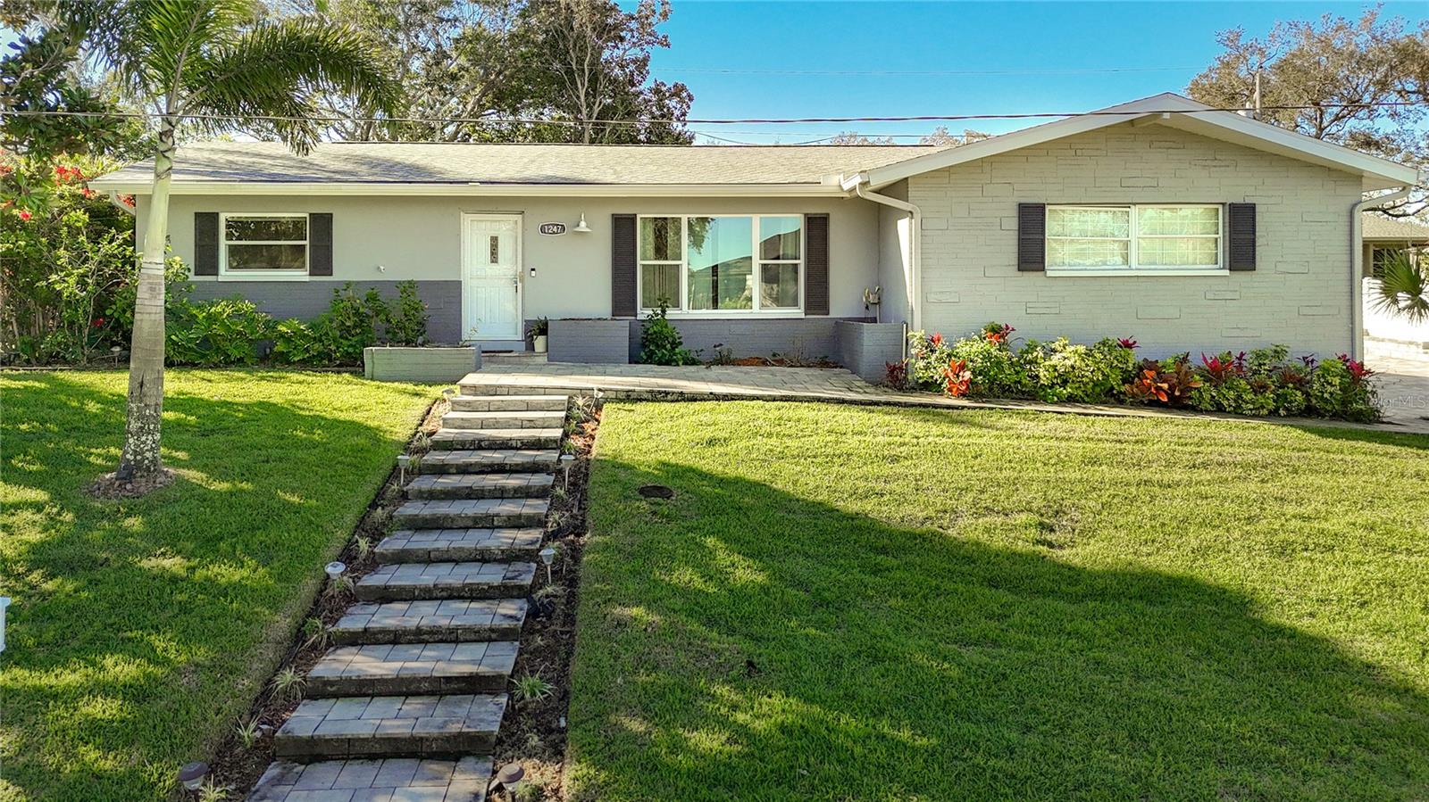 1247 HOLIDAY DR, TARPON SPRINGS, FL, 34689