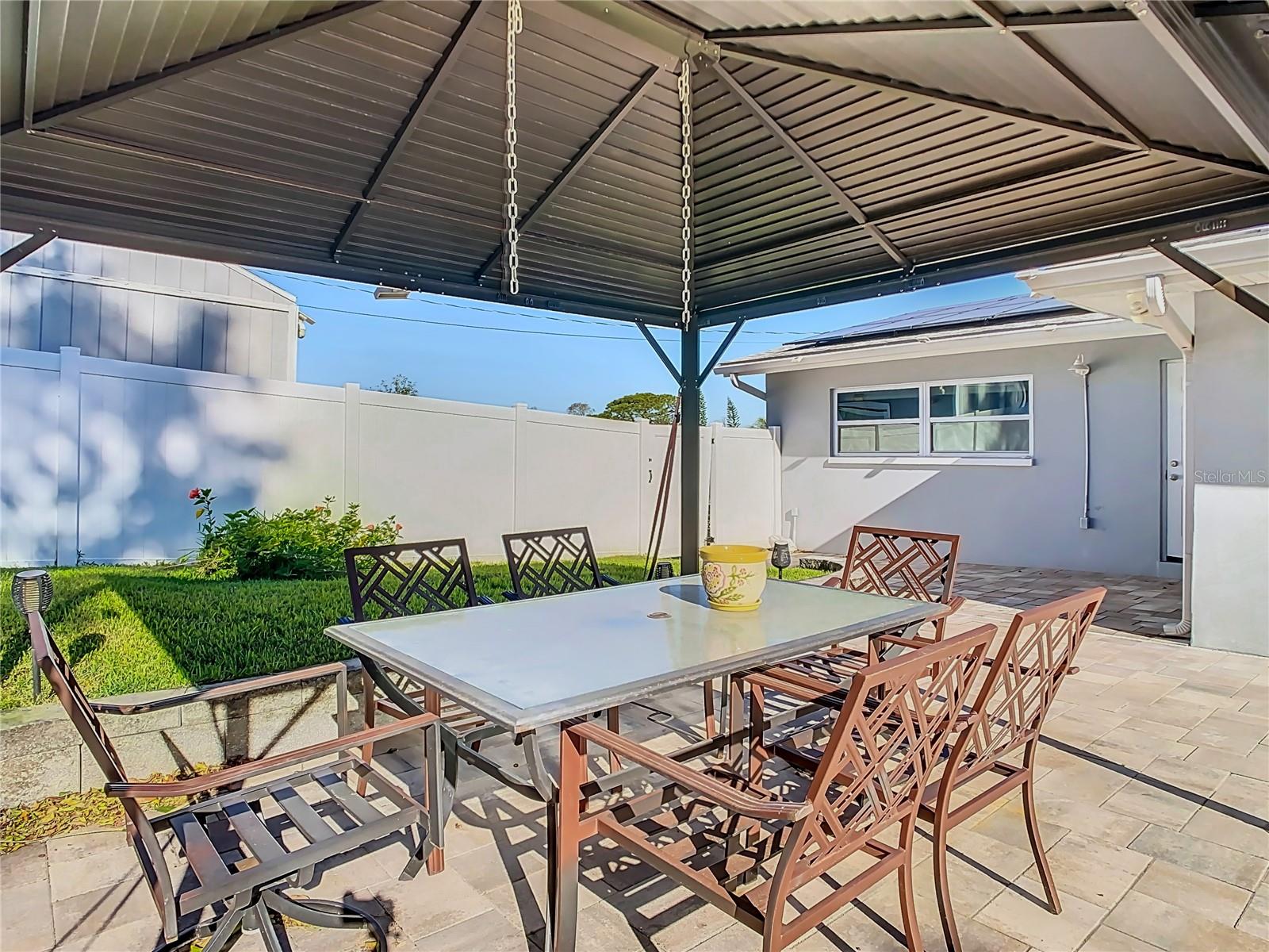1247 HOLIDAY DR, TARPON SPRINGS, FL, 34689