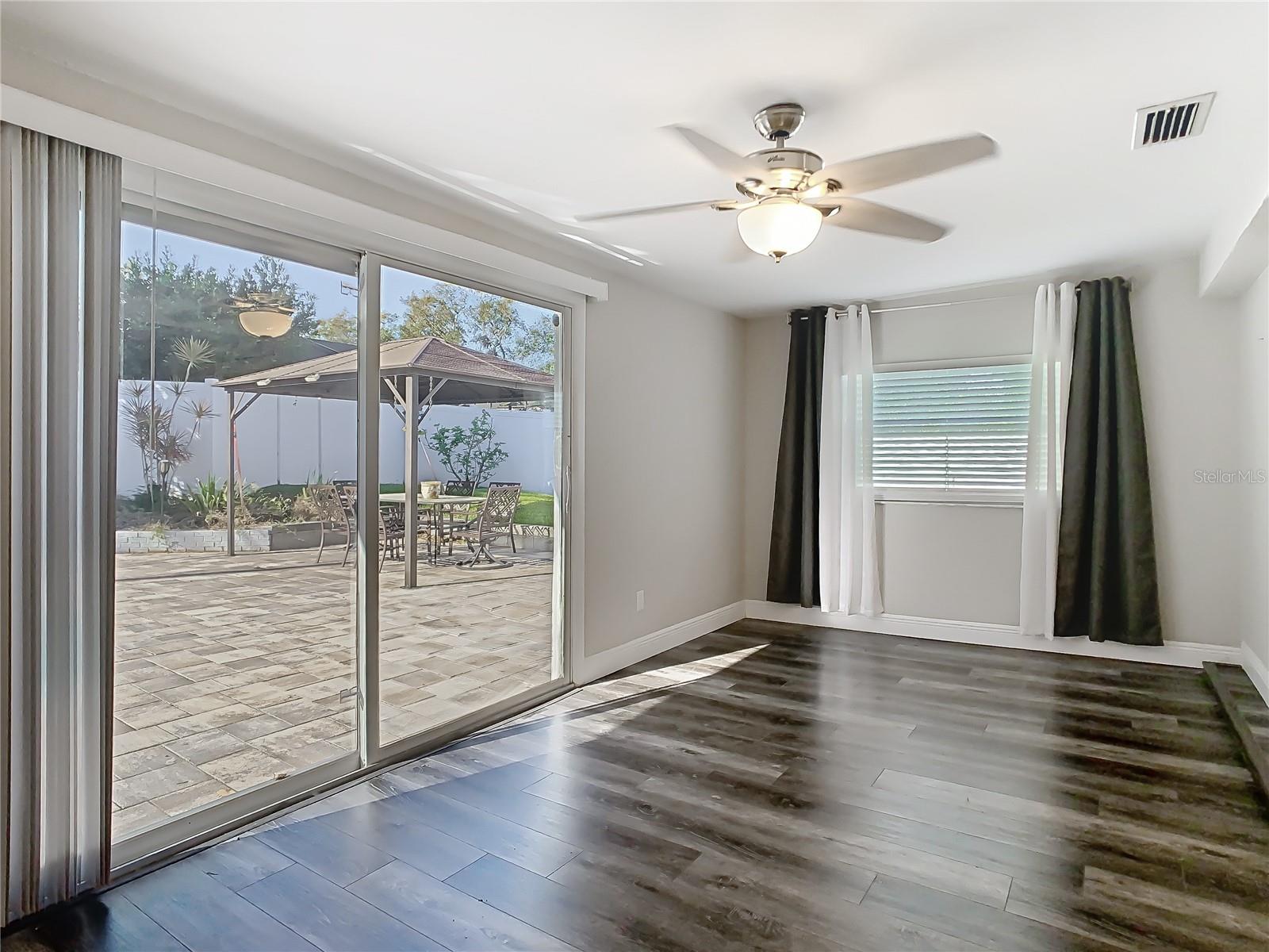 1247 HOLIDAY DR, TARPON SPRINGS, FL, 34689