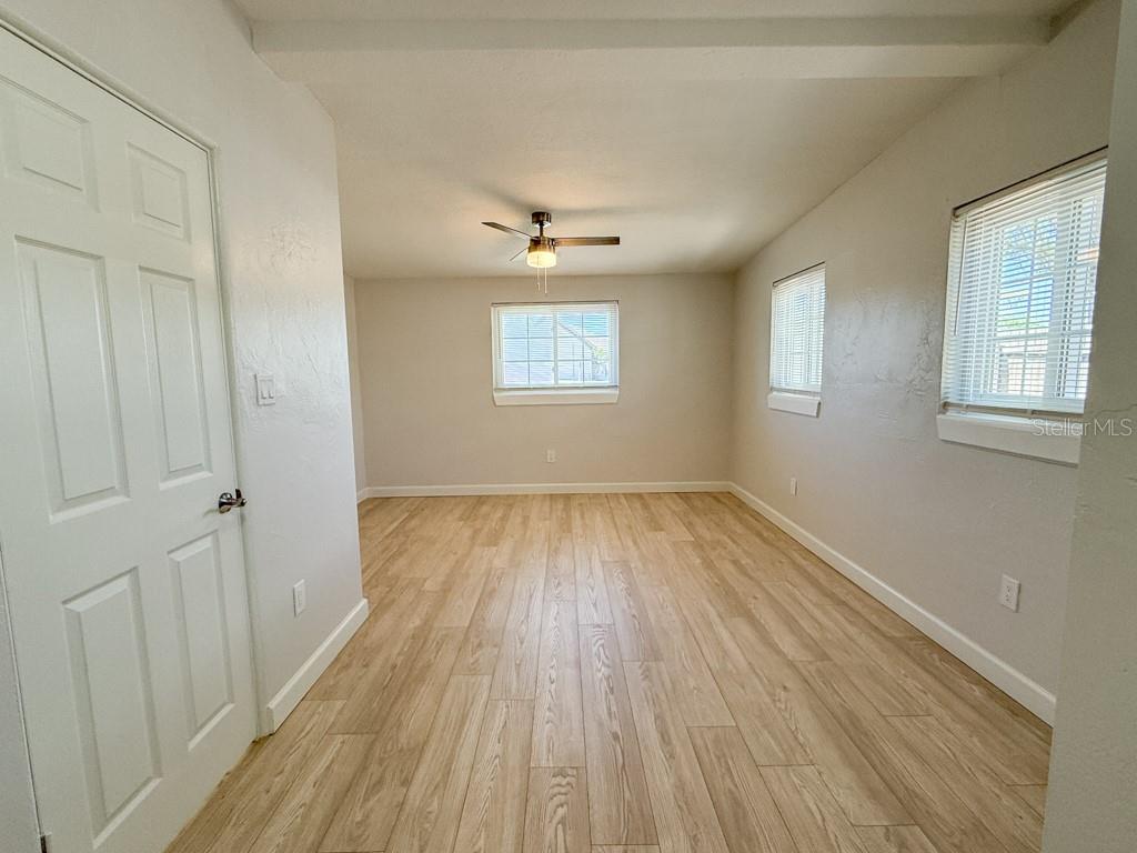 9433 STARKEY RD, SEMINOLE, FL, 33777