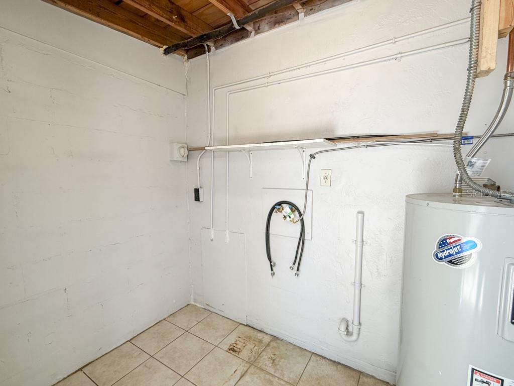 9433 STARKEY RD, SEMINOLE, FL, 33777