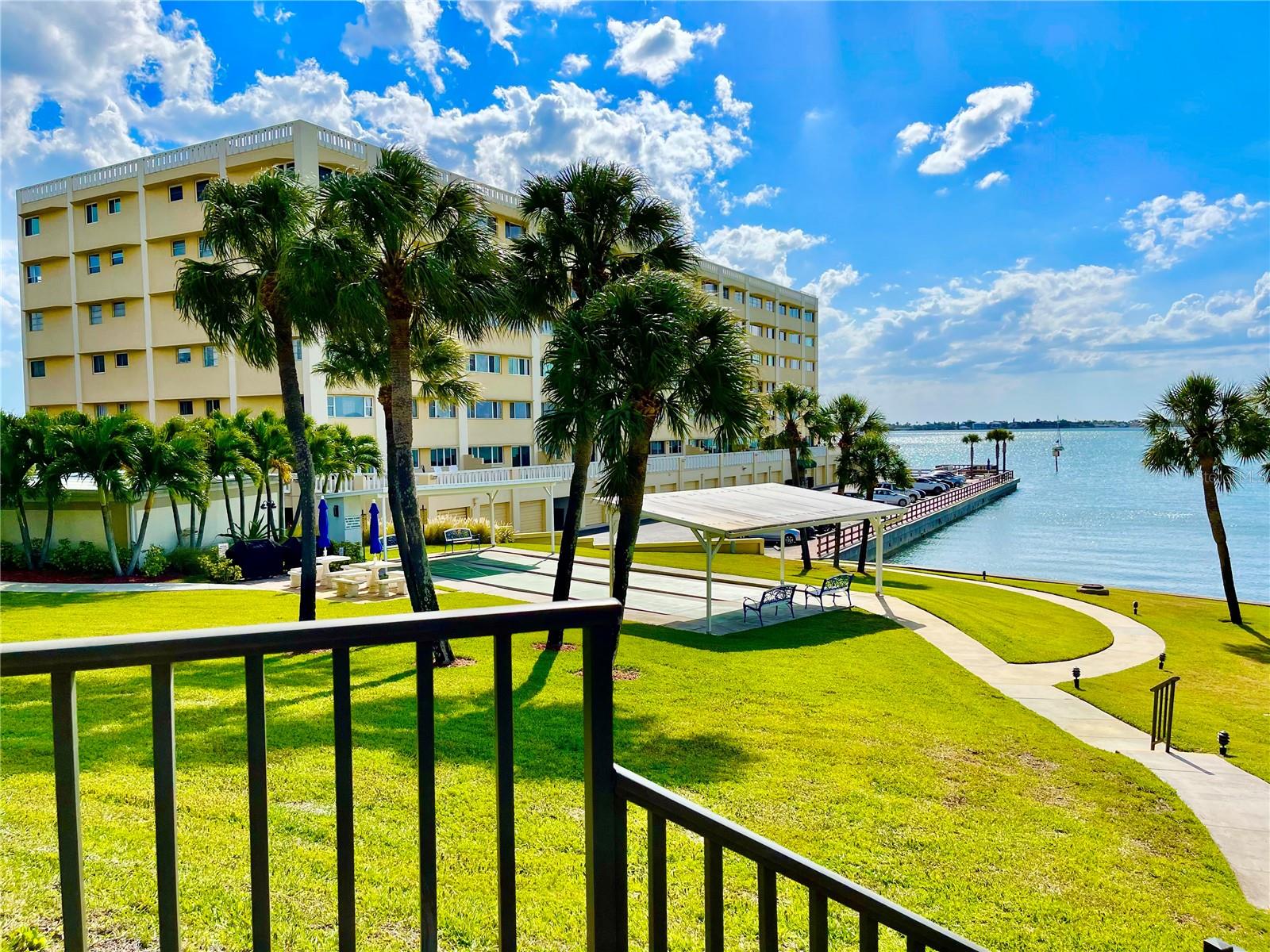 100 BLUFF VIEW DR #117C, BELLEAIR BLUFFS, FL, 33770