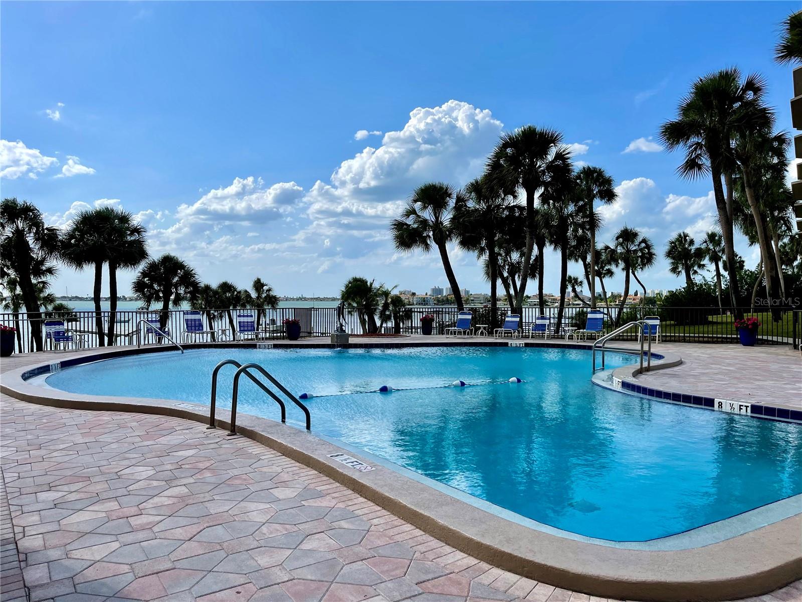 100 BLUFF VIEW DR #117C, BELLEAIR BLUFFS, FL, 33770