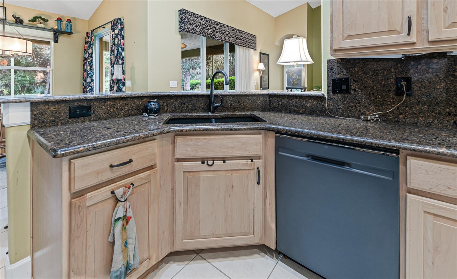 15 RIVERBEND DR, PALM COAST, FL, 32137