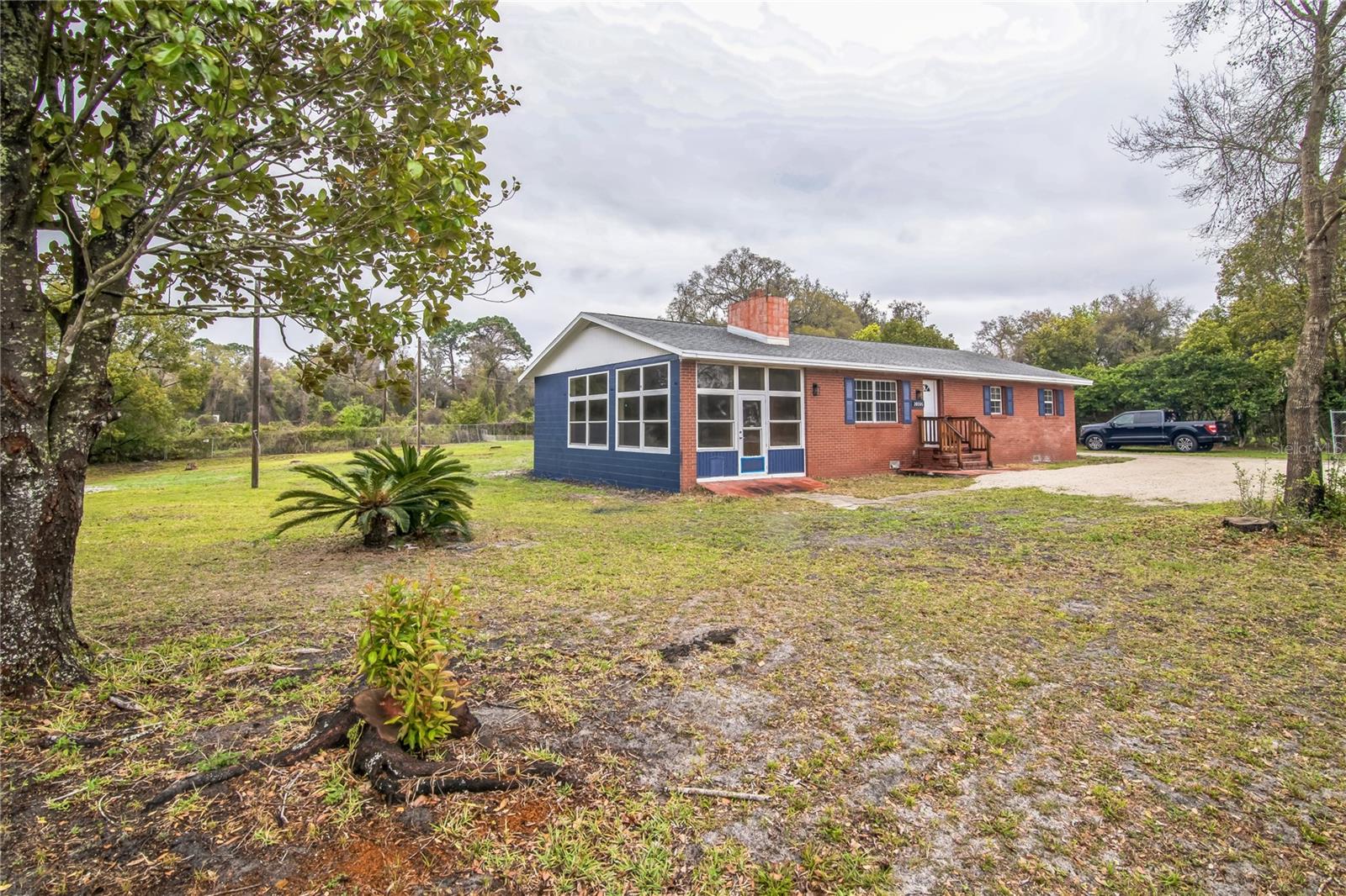20595 SE HIGHWAY 42, UMATILLA, FL, 32784
