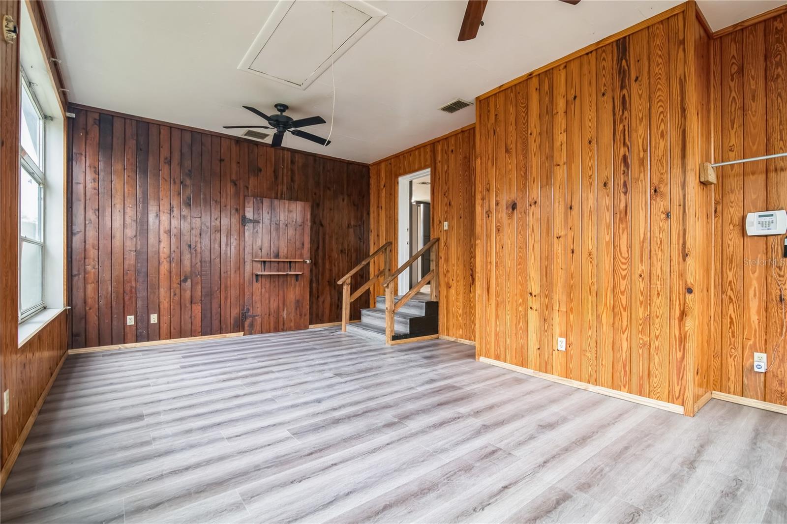 20595 SE HIGHWAY 42, UMATILLA, FL, 32784