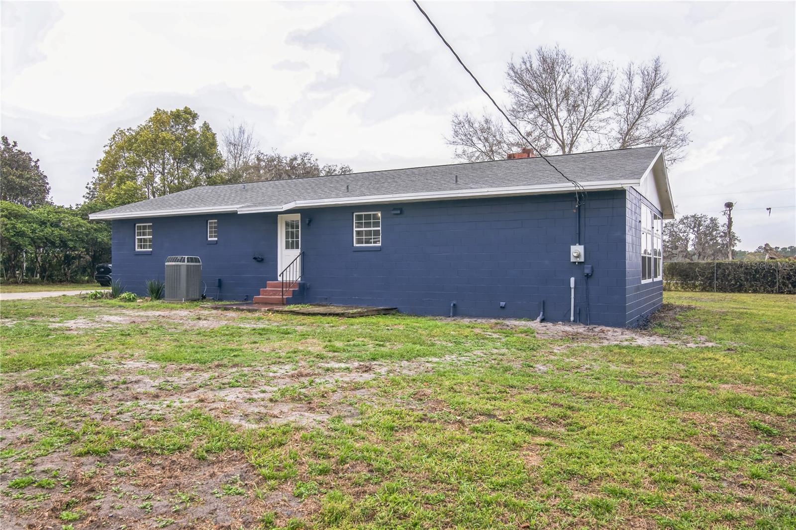 20595 SE HIGHWAY 42, UMATILLA, FL, 32784