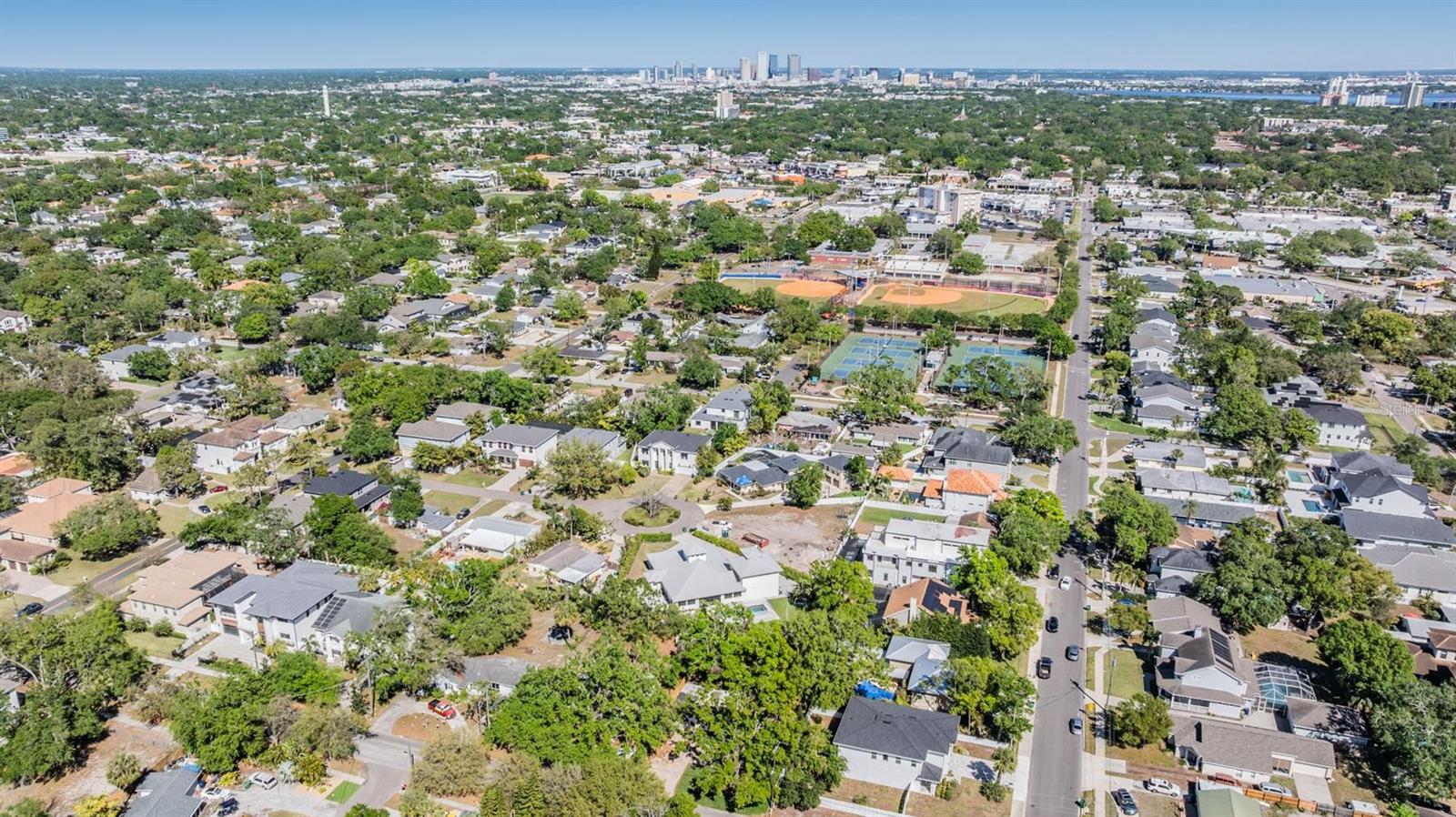 1104 S LOIS AVE, TAMPA, FL, 33629