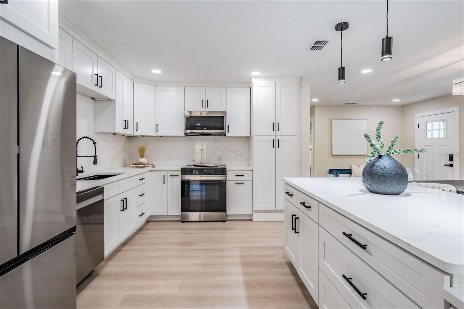 1104 S LOIS AVE, TAMPA, FL, 33629