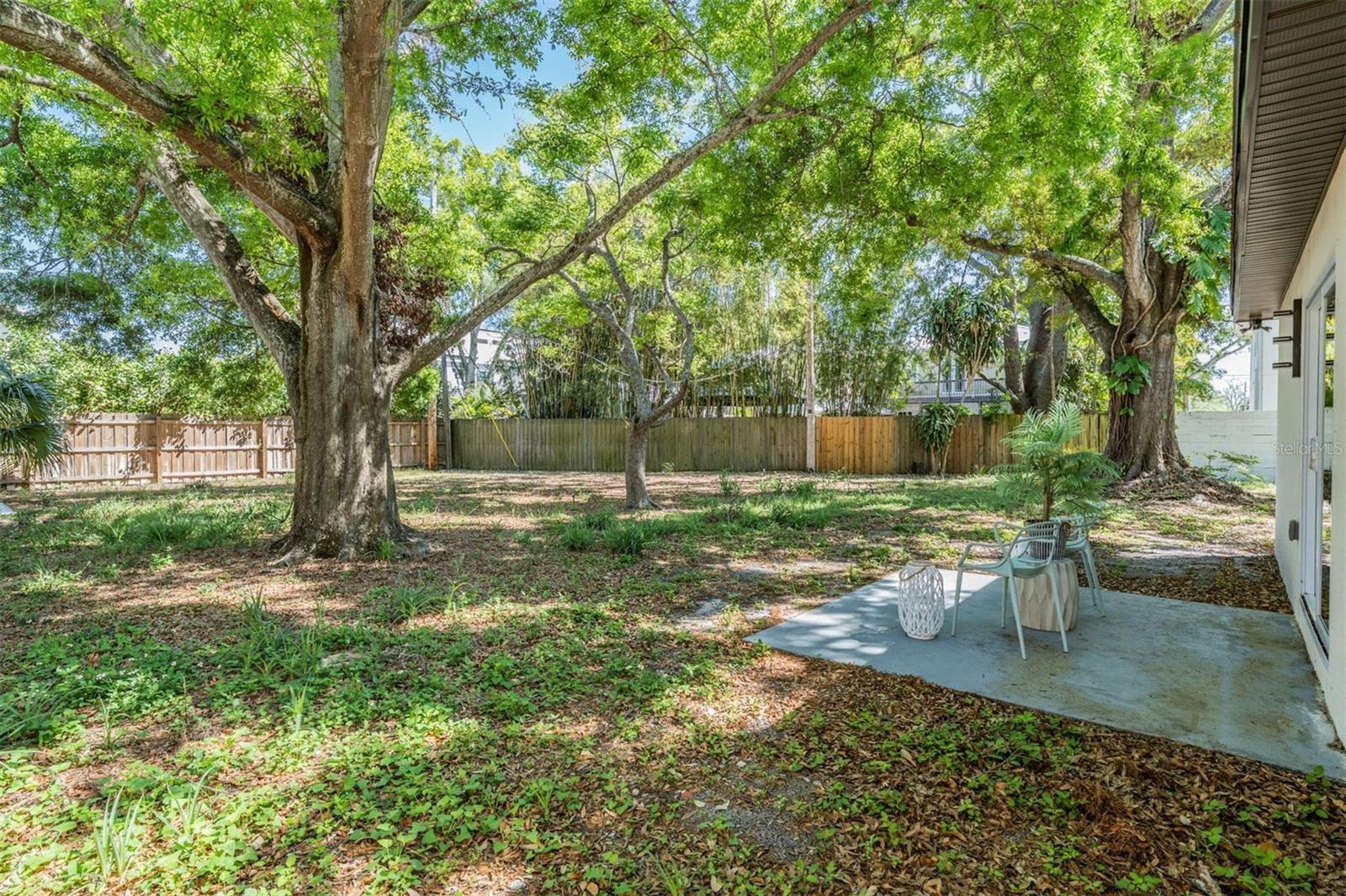 1104 S LOIS AVE, TAMPA, FL, 33629