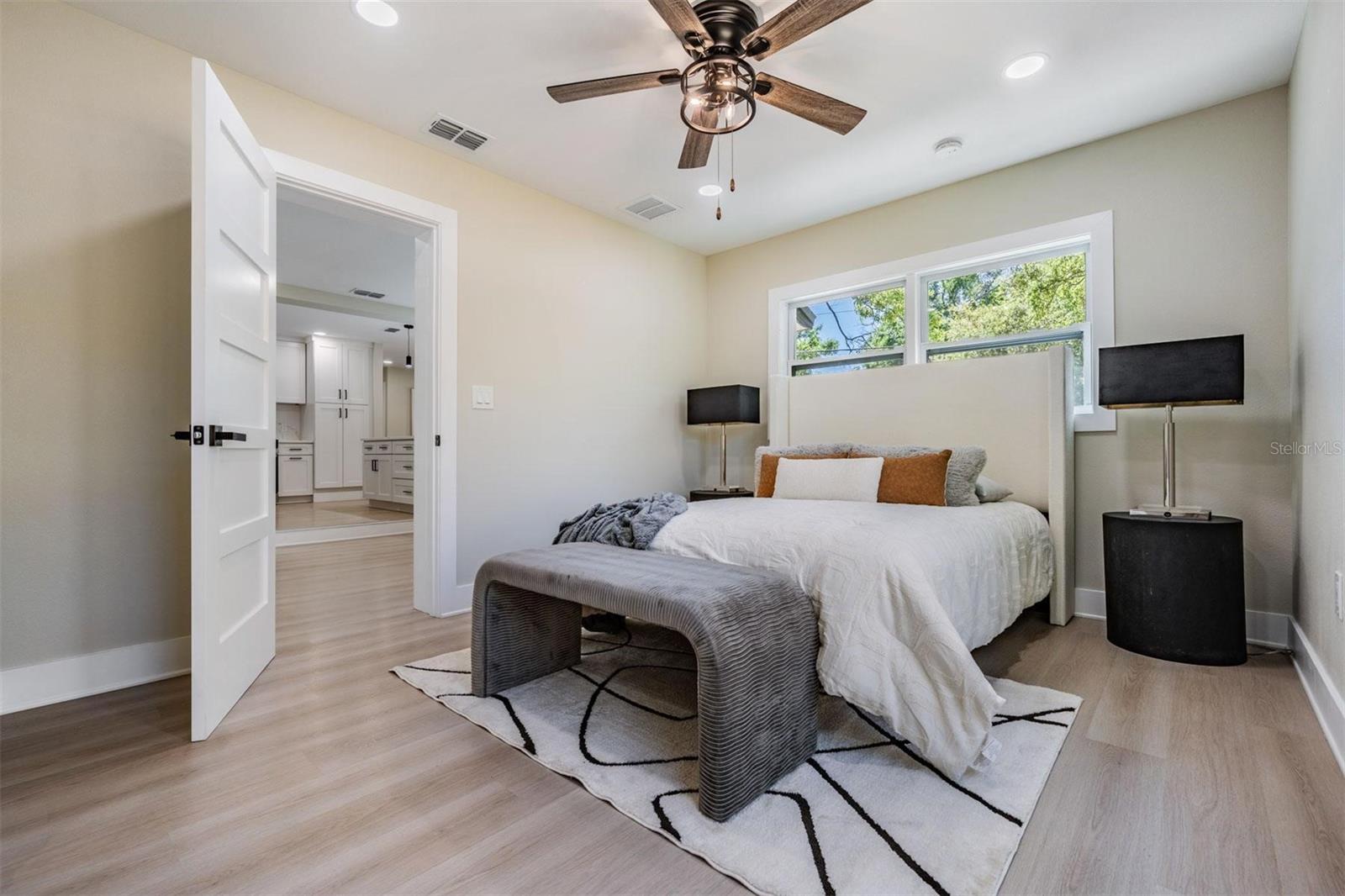 1104 S LOIS AVE, TAMPA, FL, 33629