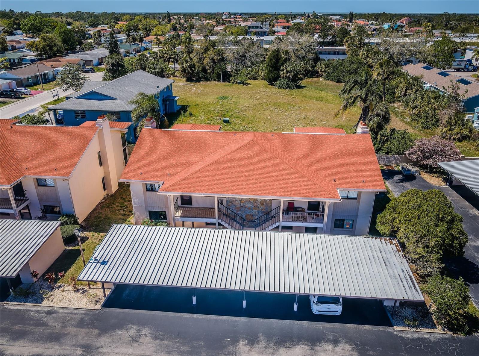 TB8363756 Property Photo