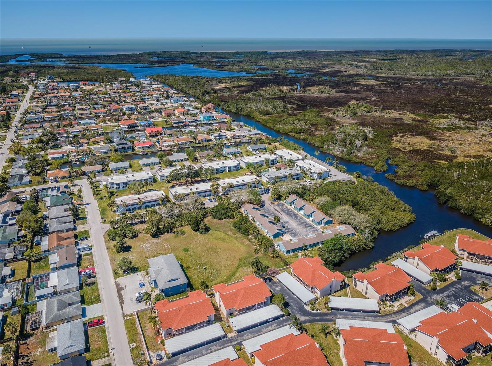 TB8363756 Property Photo