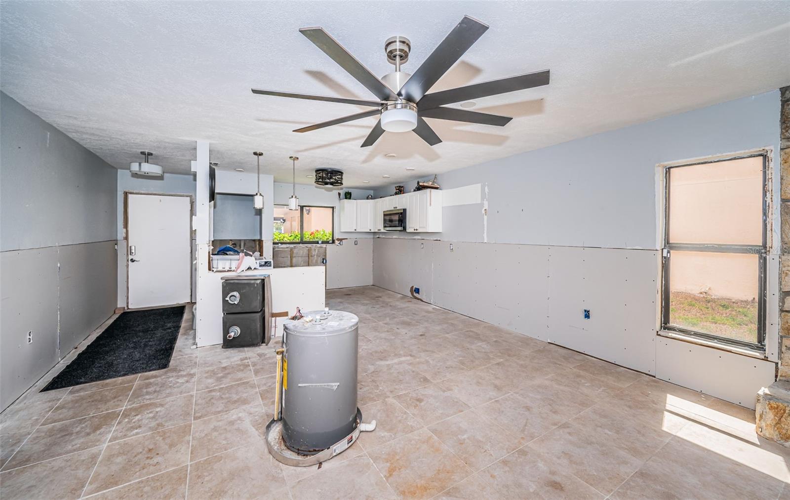 TB8363756 Property Photo