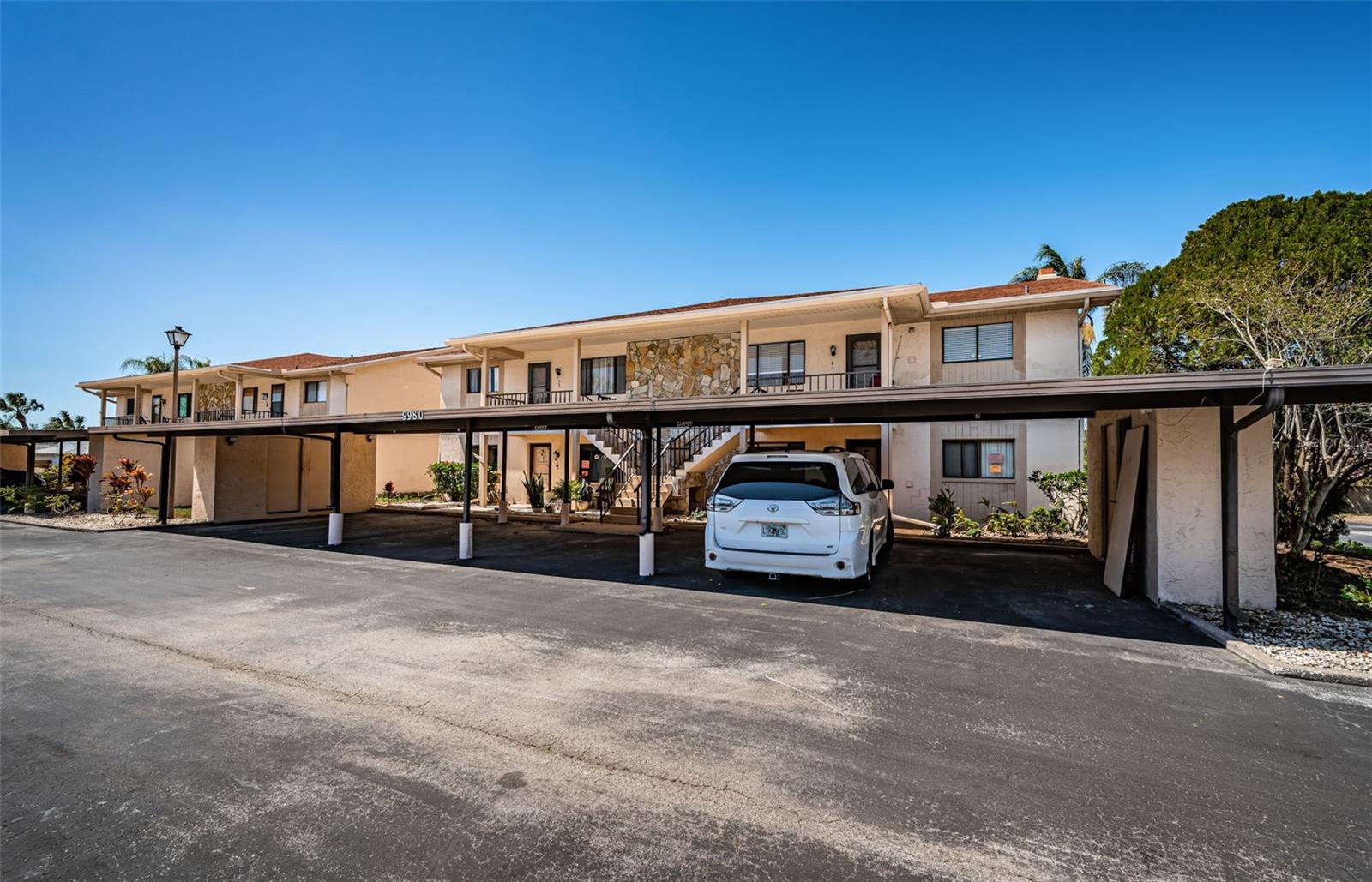 TB8363756 Property Photo