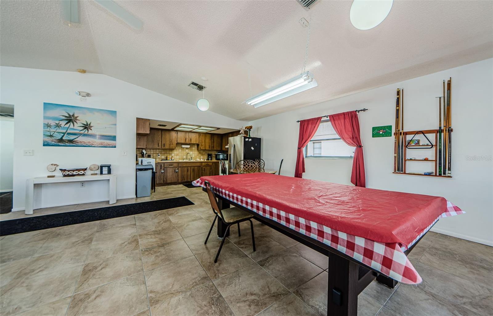 TB8363756 Property Photo