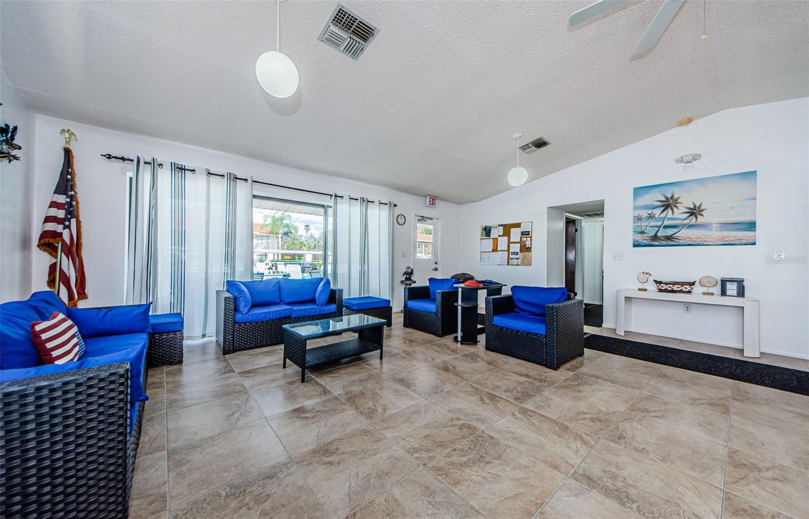 TB8363756 Property Photo