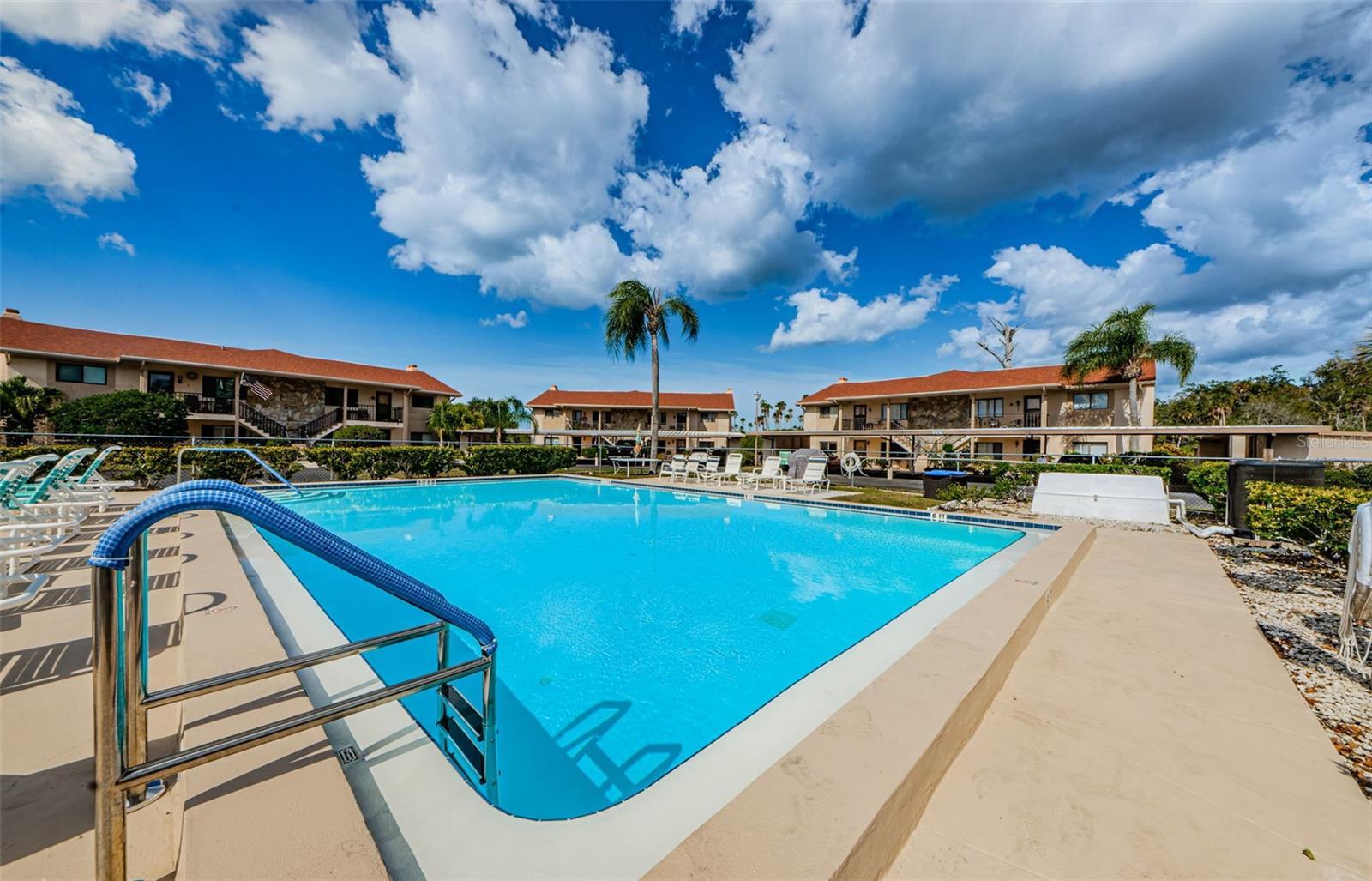 TB8363756 Property Photo