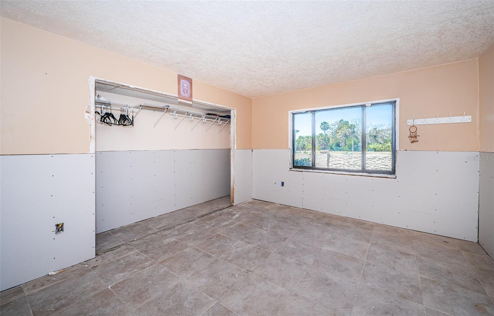 TB8363756 Property Photo