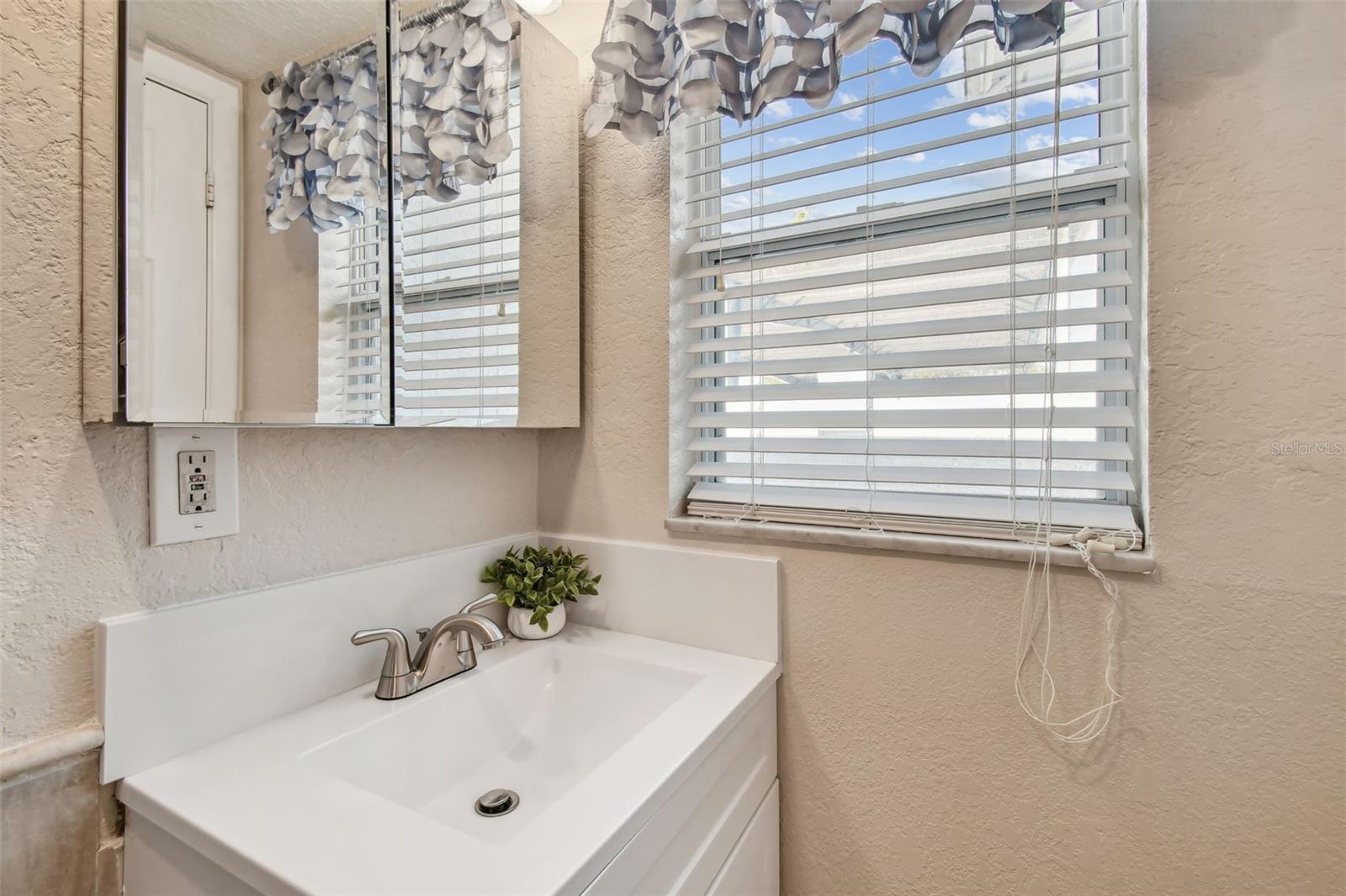 12252 ELDON DR, LARGO, FL, 33774
