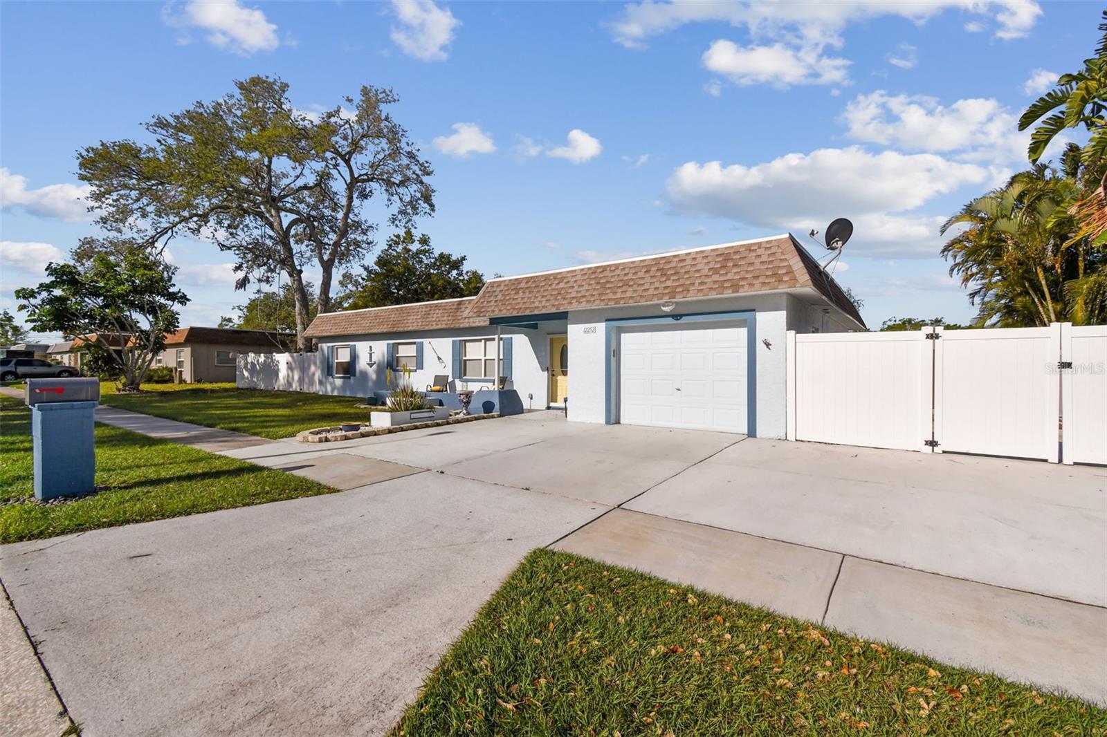 12252 ELDON DR, LARGO, FL, 33774