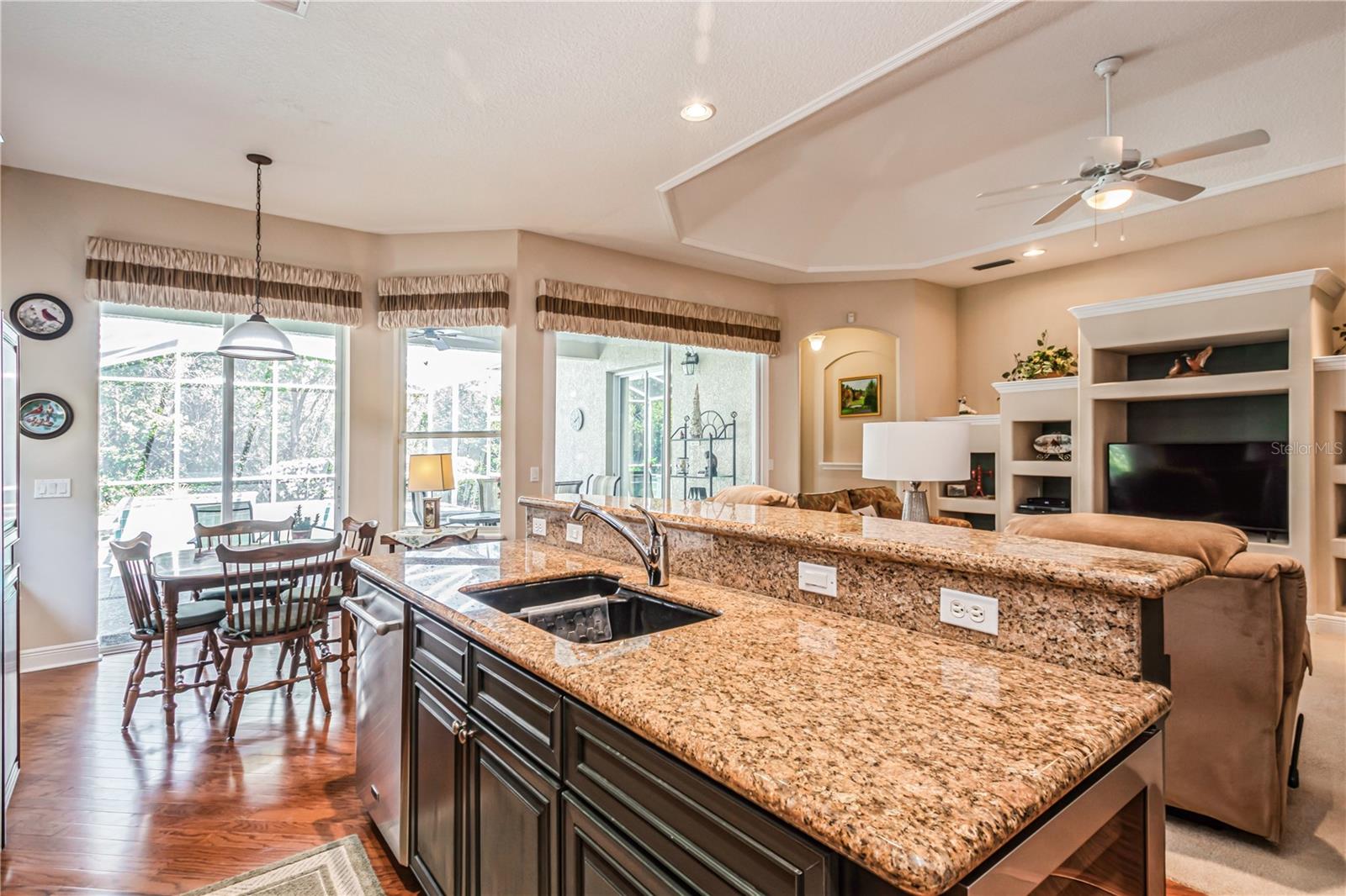 512 WESTON PL, DEBARY, FL, 32713