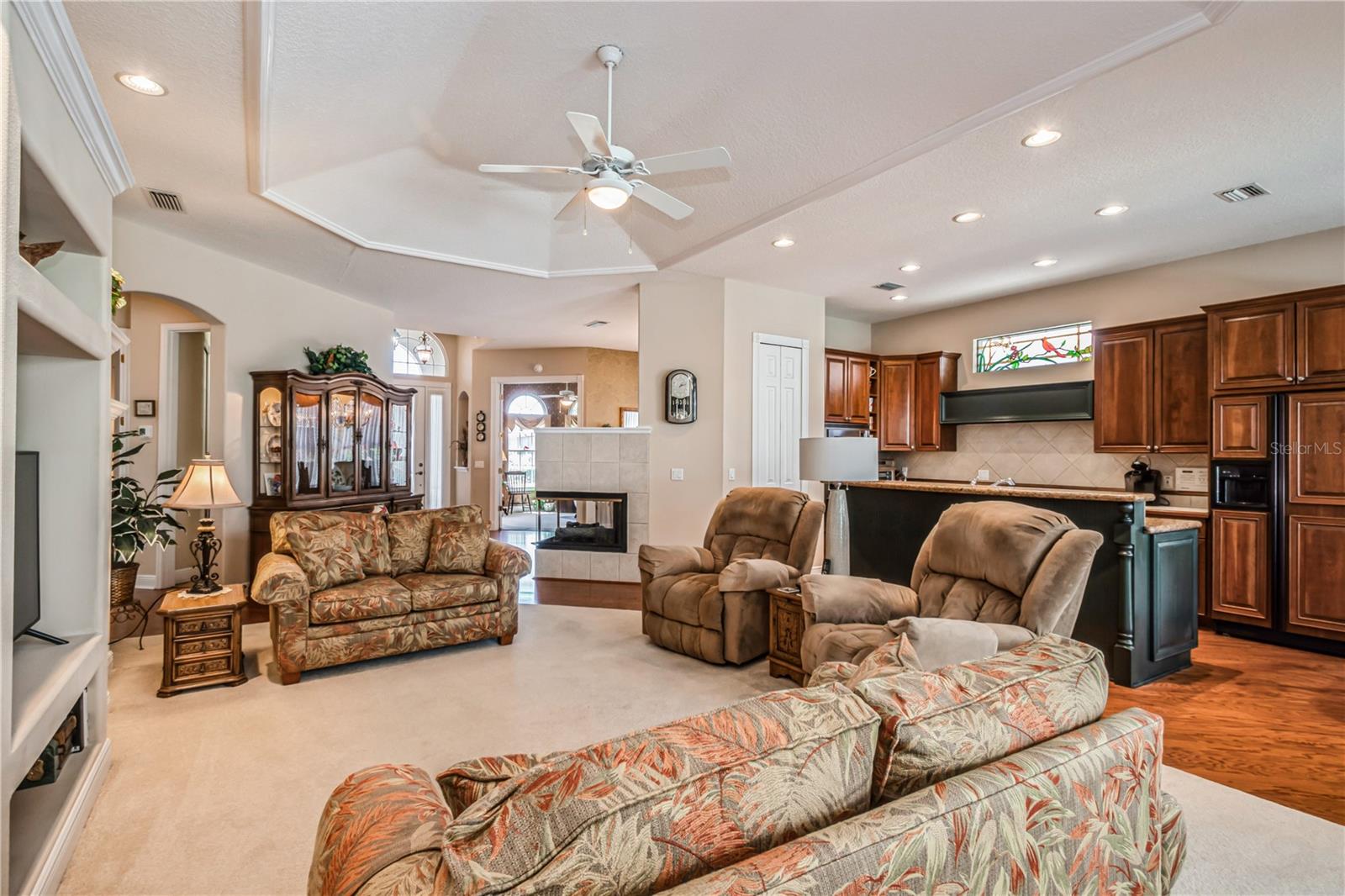 512 WESTON PL, DEBARY, FL, 32713