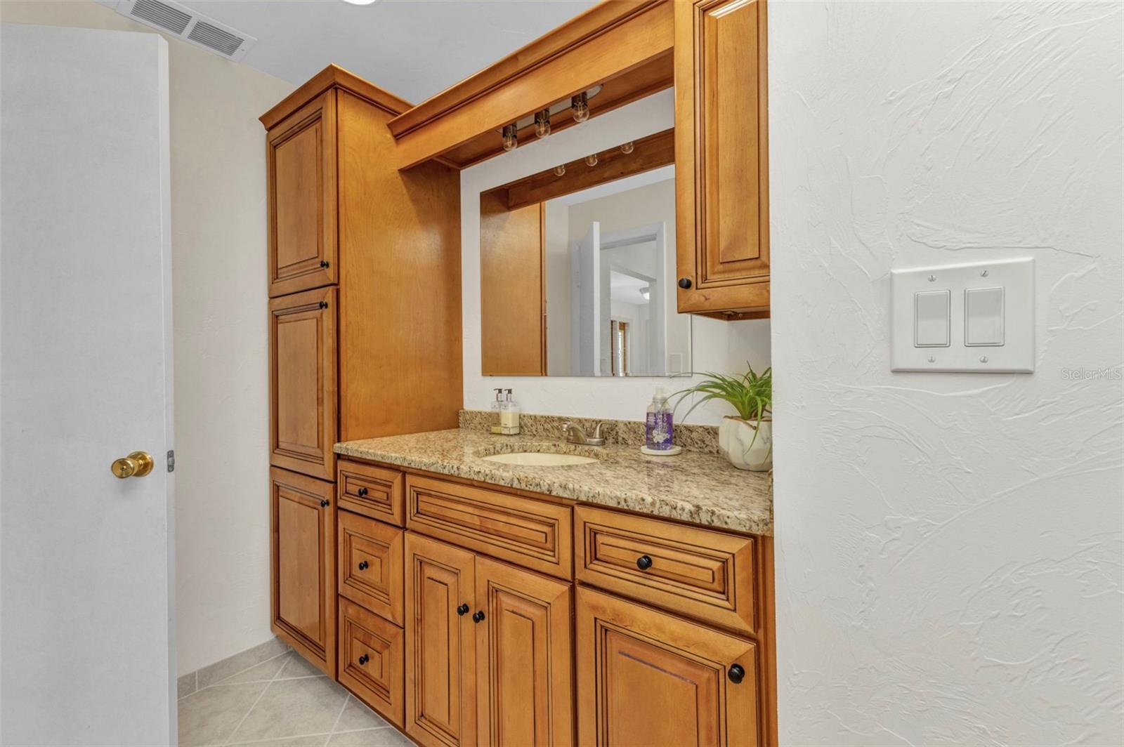 2350 W MARION AVE, PUNTA GORDA, FL, 33950