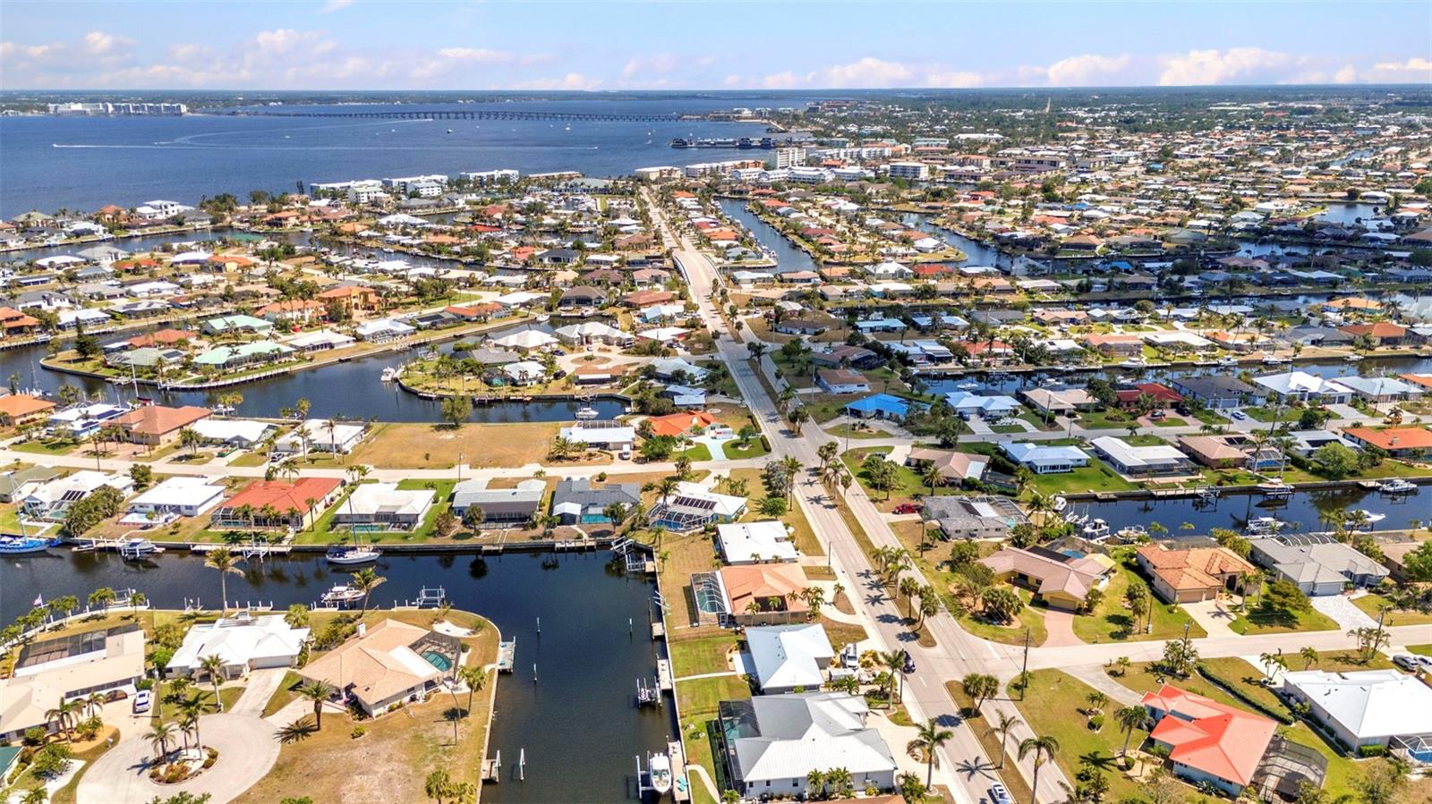 2350 W MARION AVE, PUNTA GORDA, FL, 33950