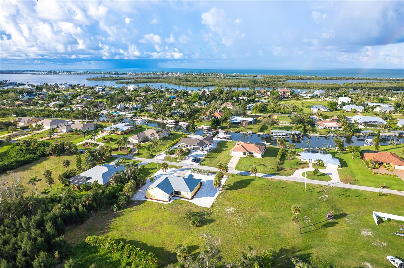 240 SPANIARDS RD, PLACIDA, FL, 33946