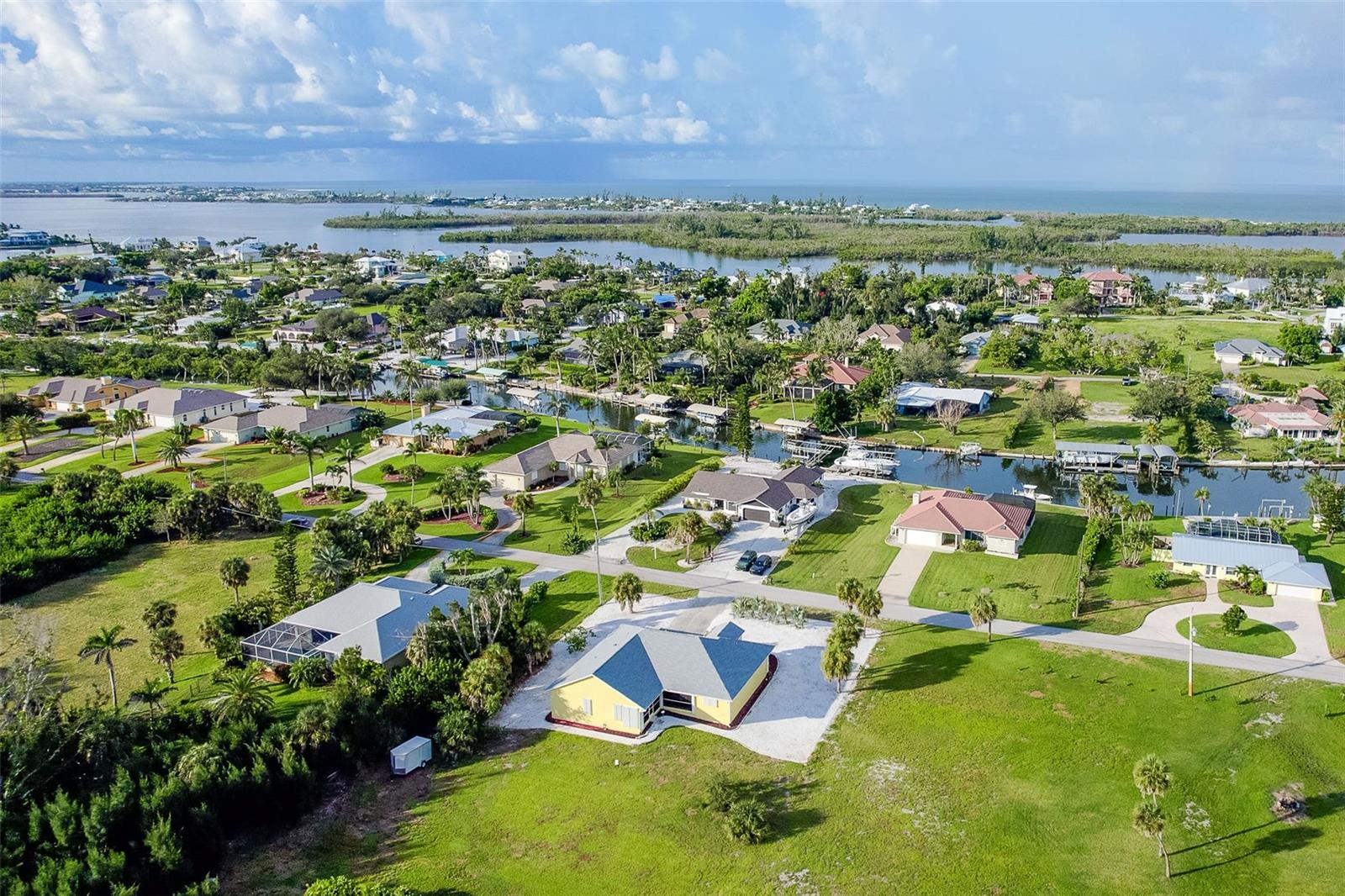 240 SPANIARDS RD, PLACIDA, FL, 33946