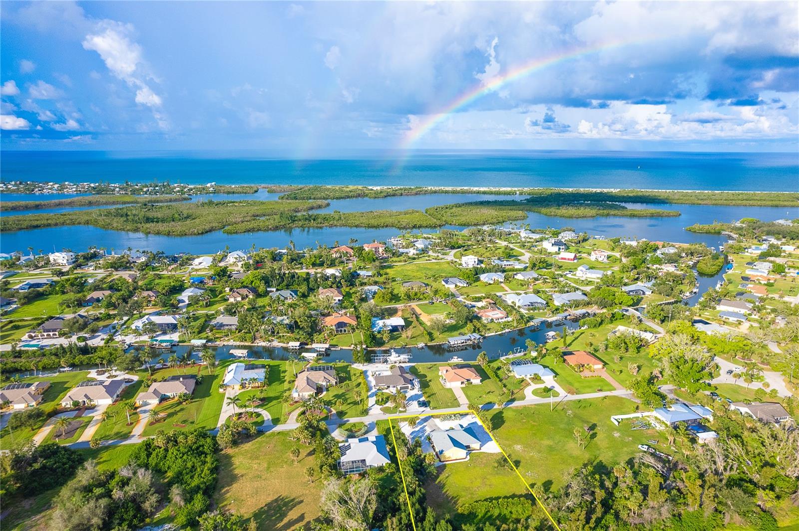 240 SPANIARDS RD, PLACIDA, FL, 33946