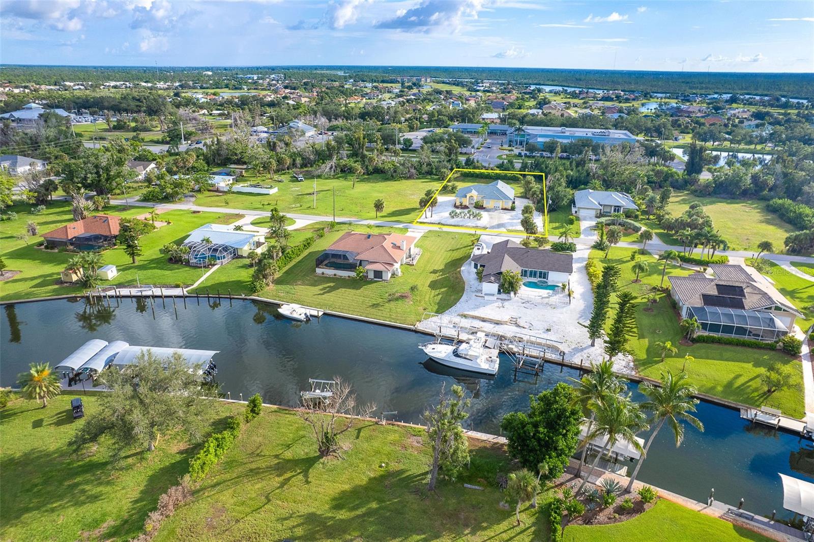 240 SPANIARDS RD, PLACIDA, FL, 33946