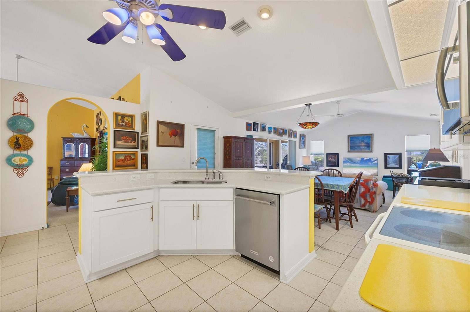 240 SPANIARDS RD, PLACIDA, FL, 33946