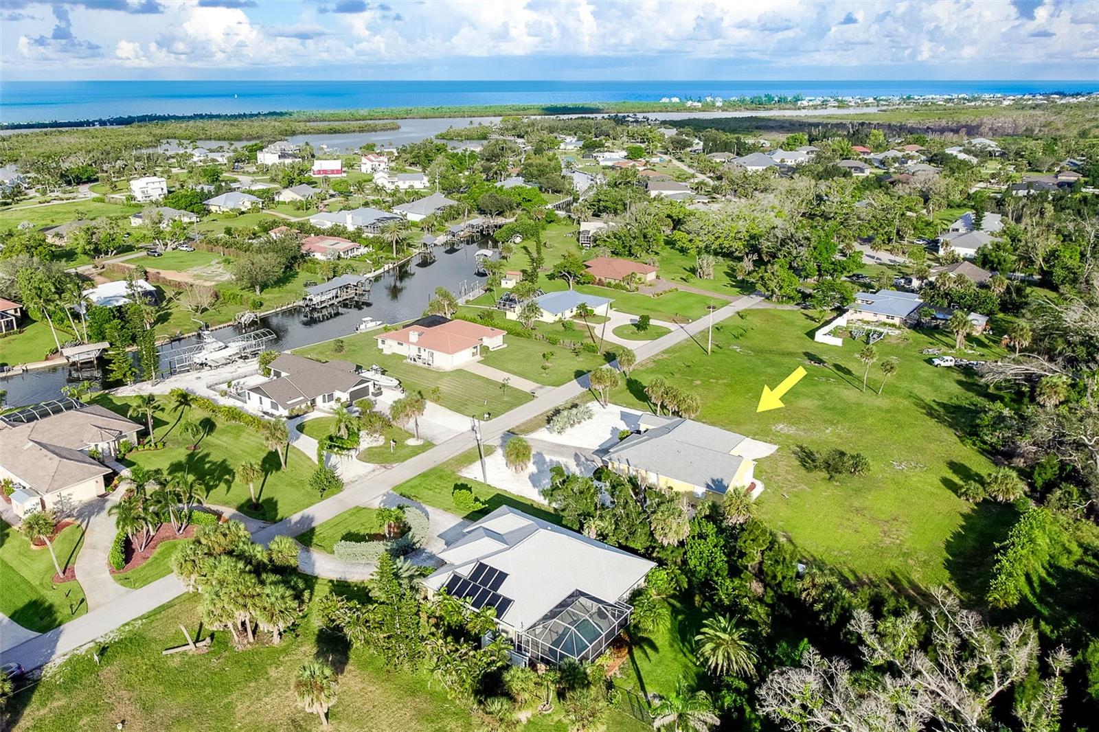 240 SPANIARDS RD, PLACIDA, FL, 33946